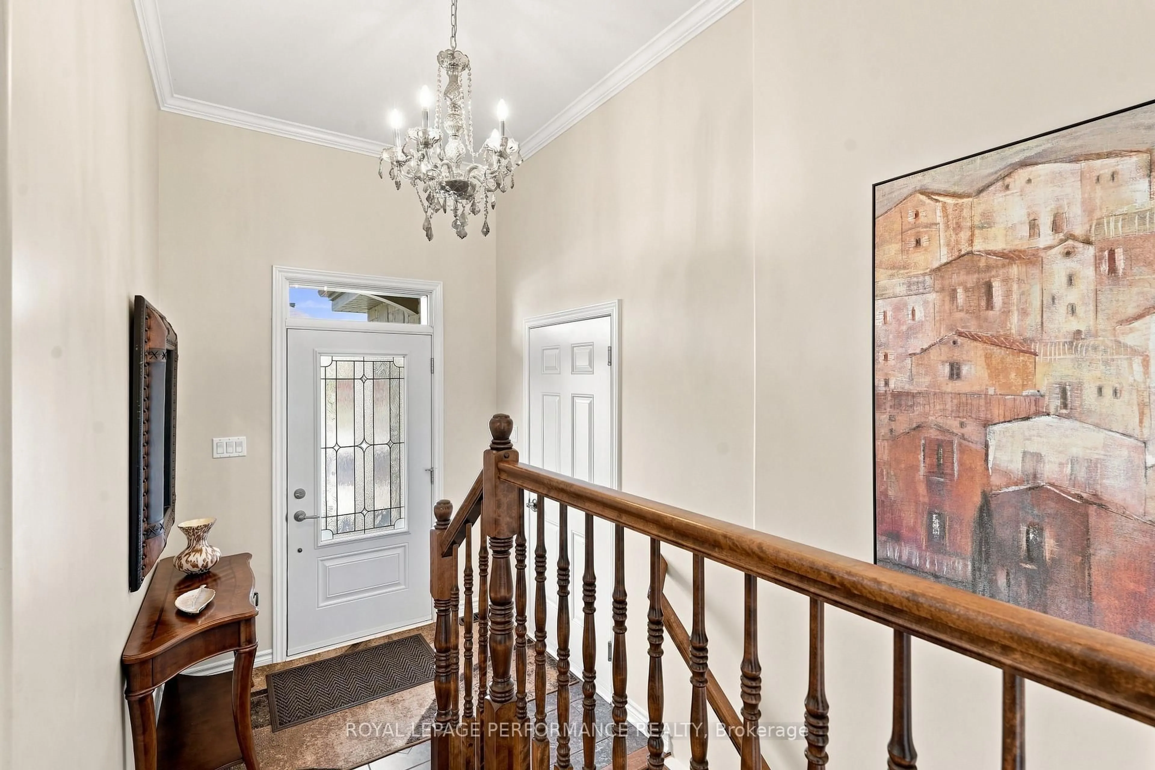 Indoor foyer for 356 Belle Rive St, Hawkesbury Ontario K6A 3S1