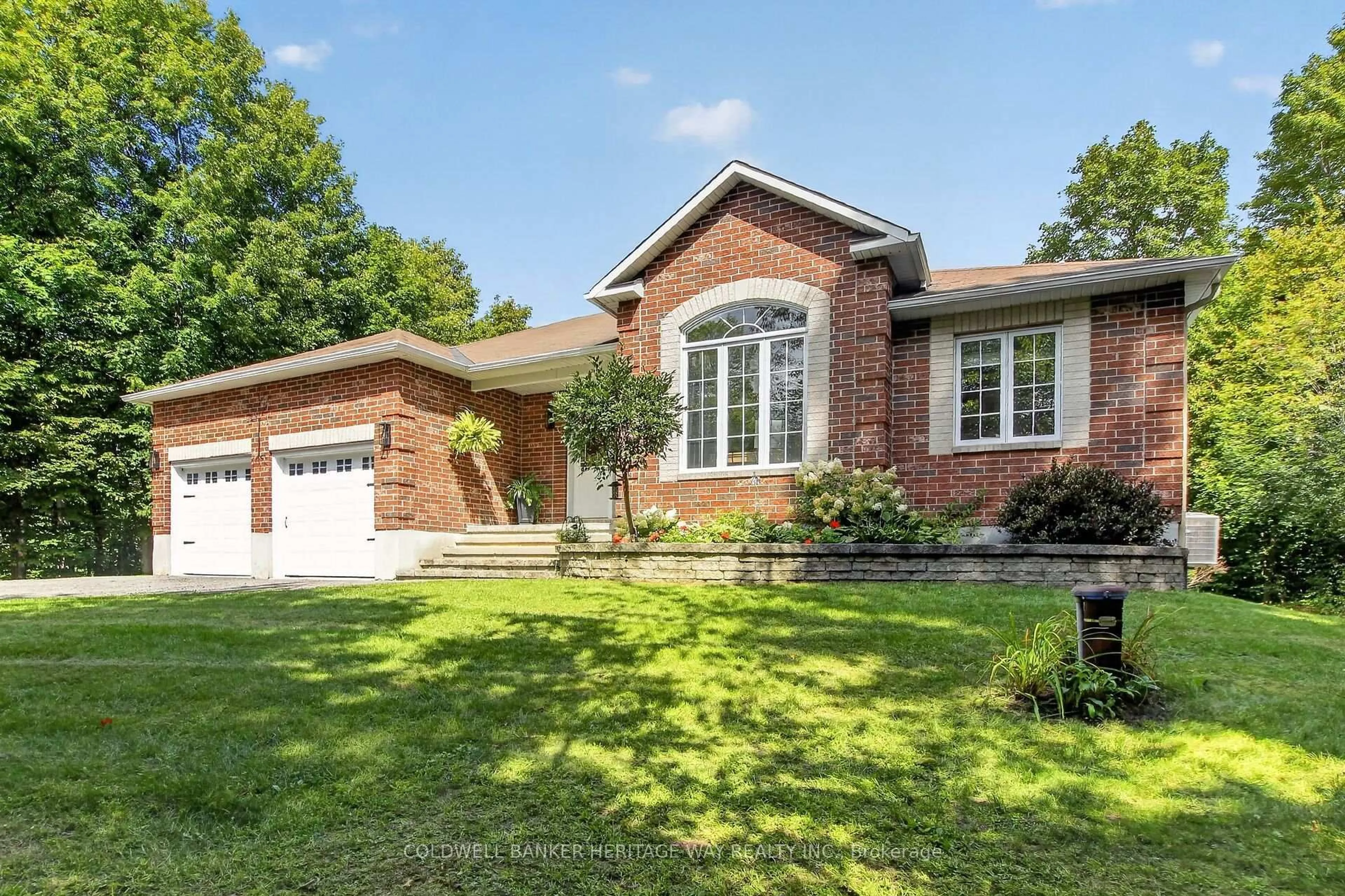 Home with brick exterior material, street for 515 Balmoral Dr, Carleton Place Ontario K7C 0C4