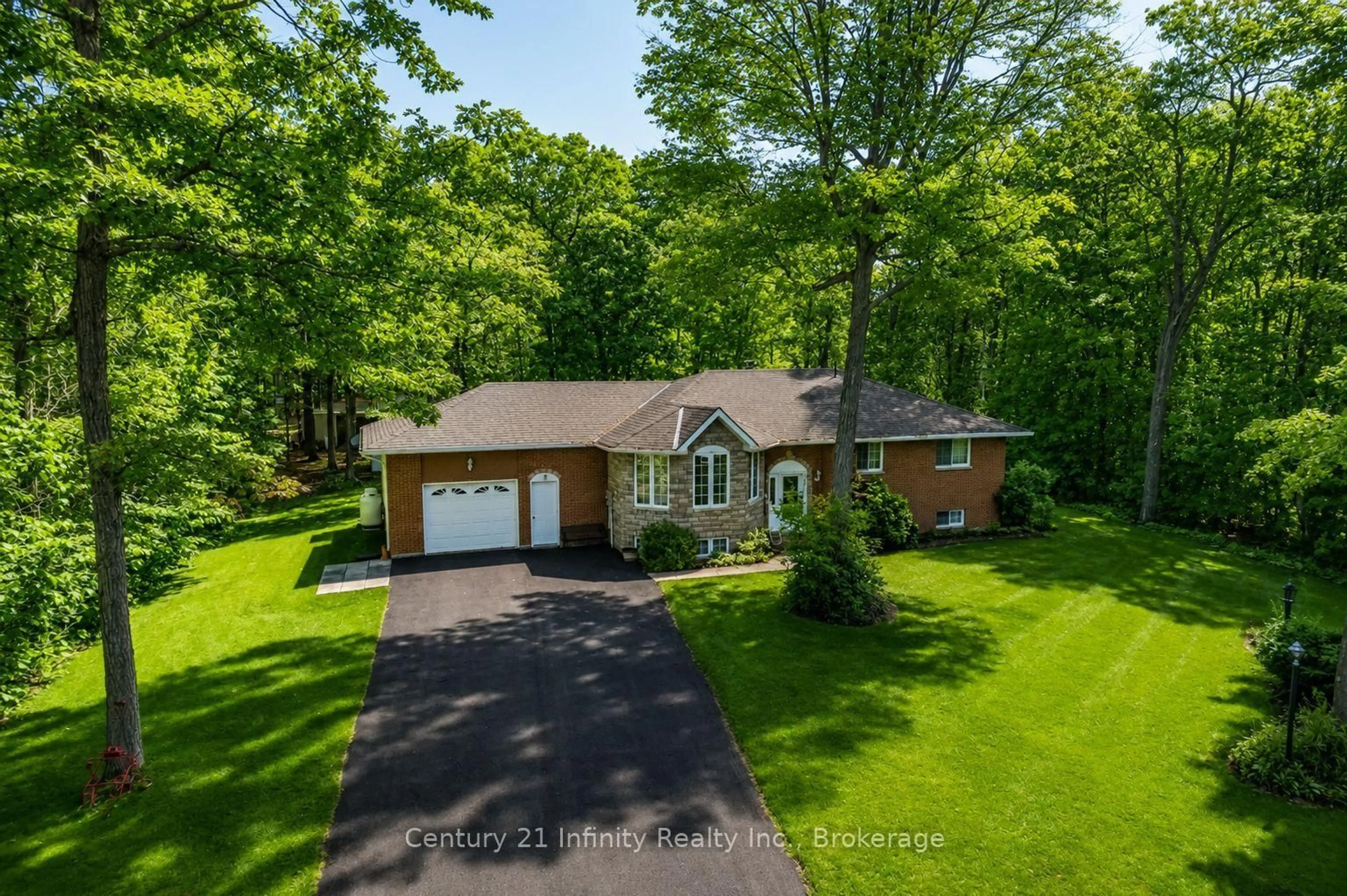 A pic from outside/outdoor area/front of a property/back of a property/a pic from drone, street for 37 Riverside Dr, Trent Hills Ontario K0L 1L0