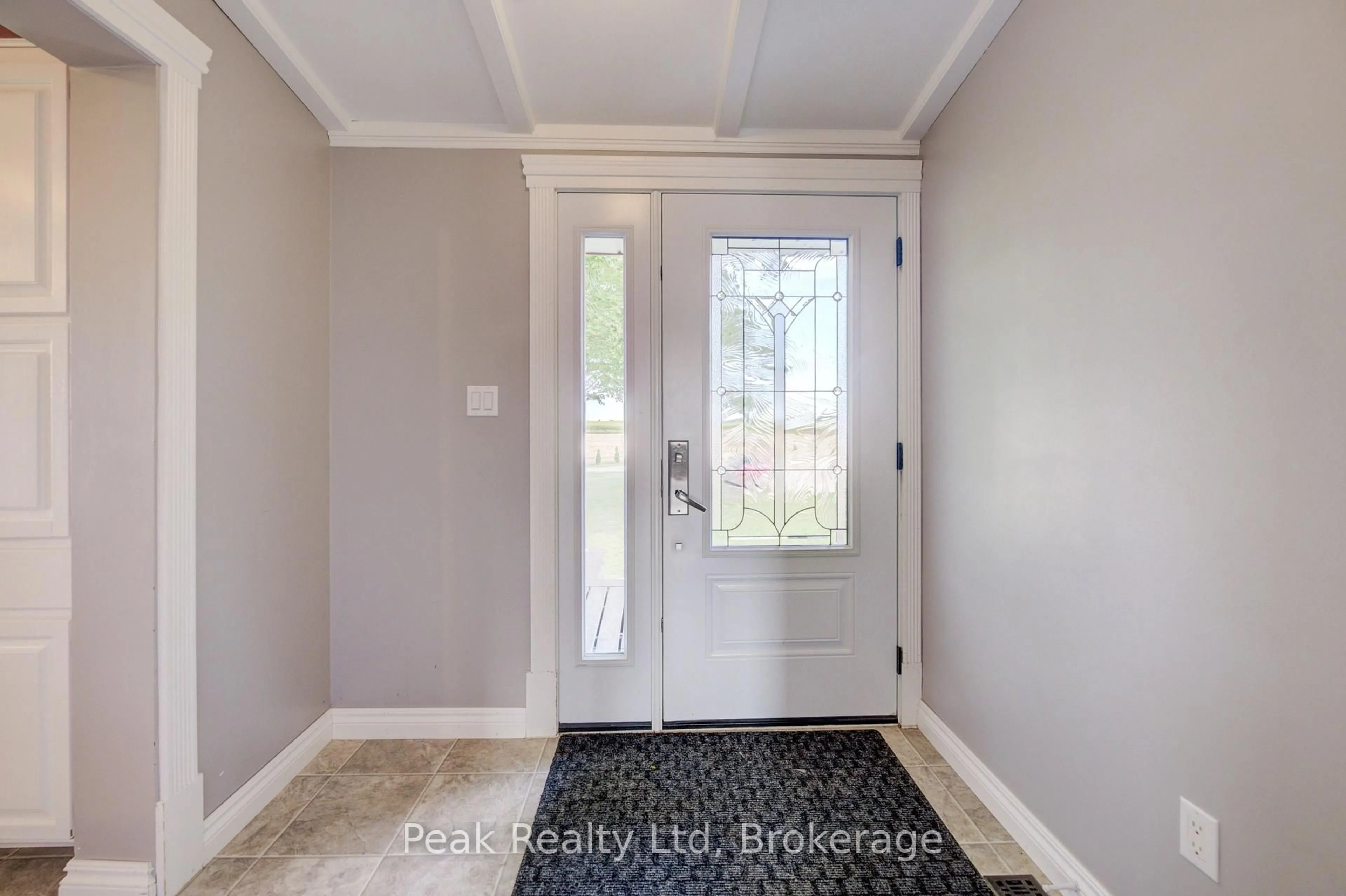 Indoor entryway for 5122 Line 92 Line, North Perth Ontario N0G 2P0