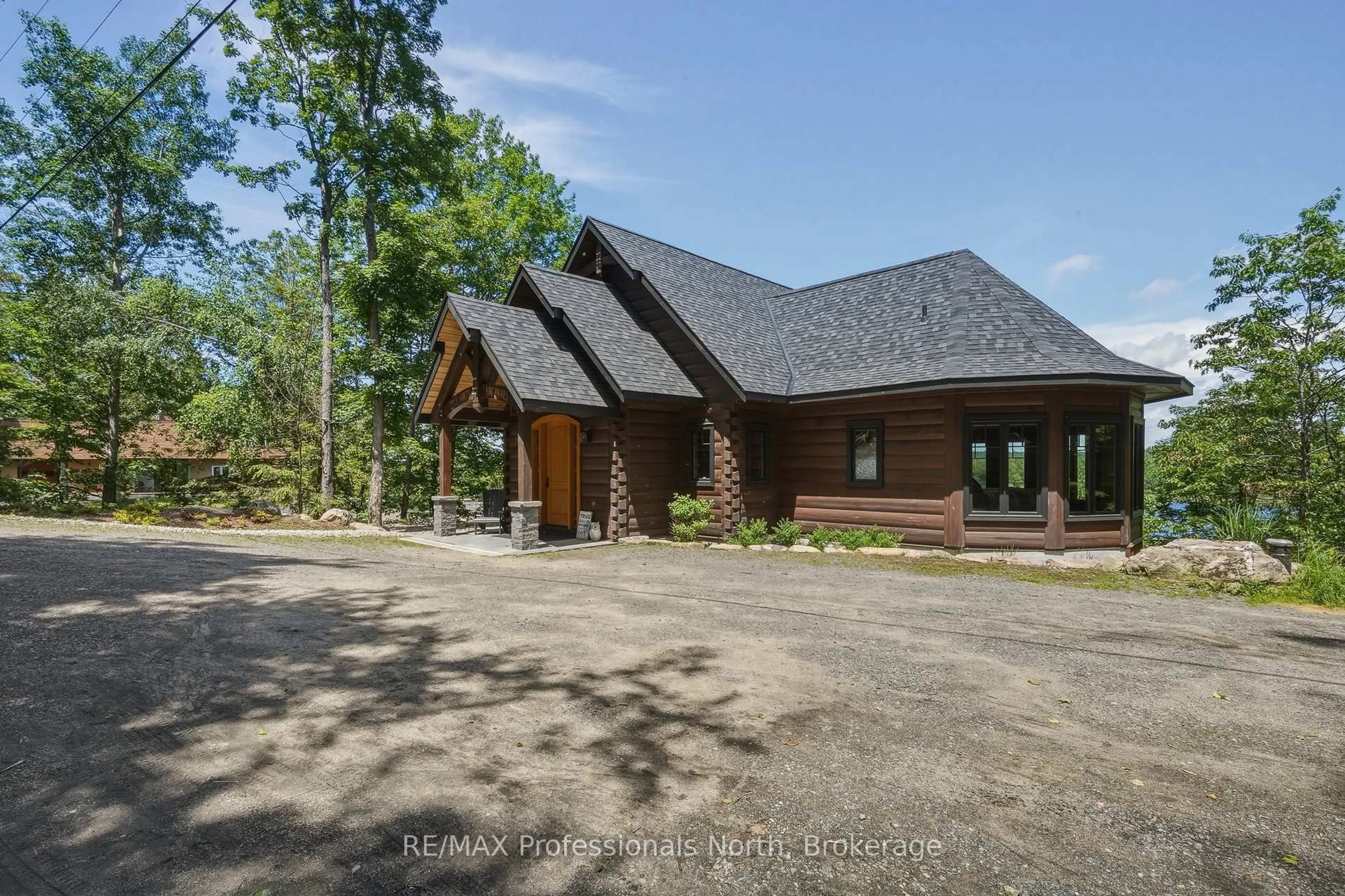 Unknown for 1666 Beaumont Dr, Bracebridge Ontario P1L 1X2