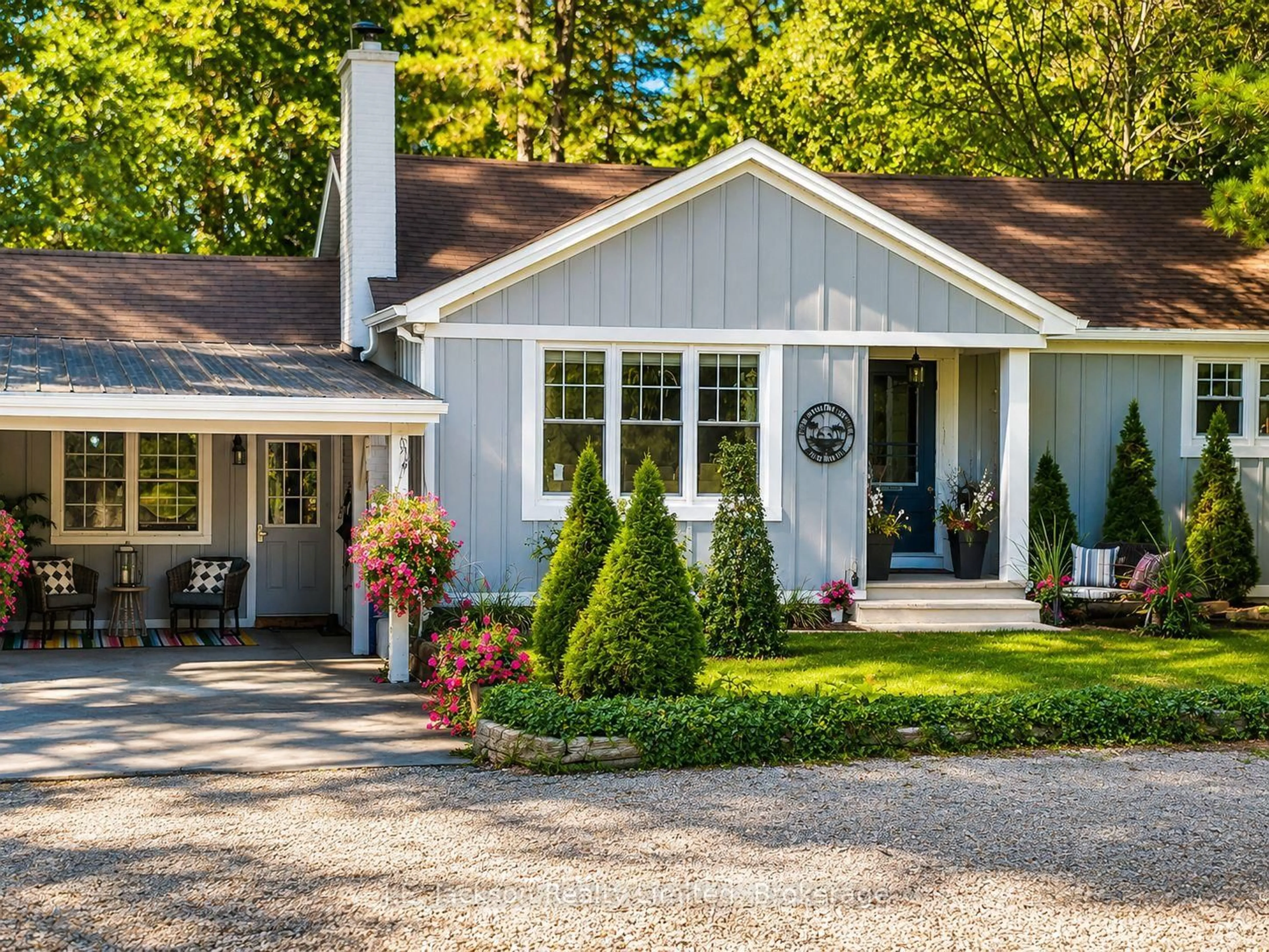 Home with vinyl exterior material, street for 285 Ontario St, Lambton Shores Ontario N0M 1T0