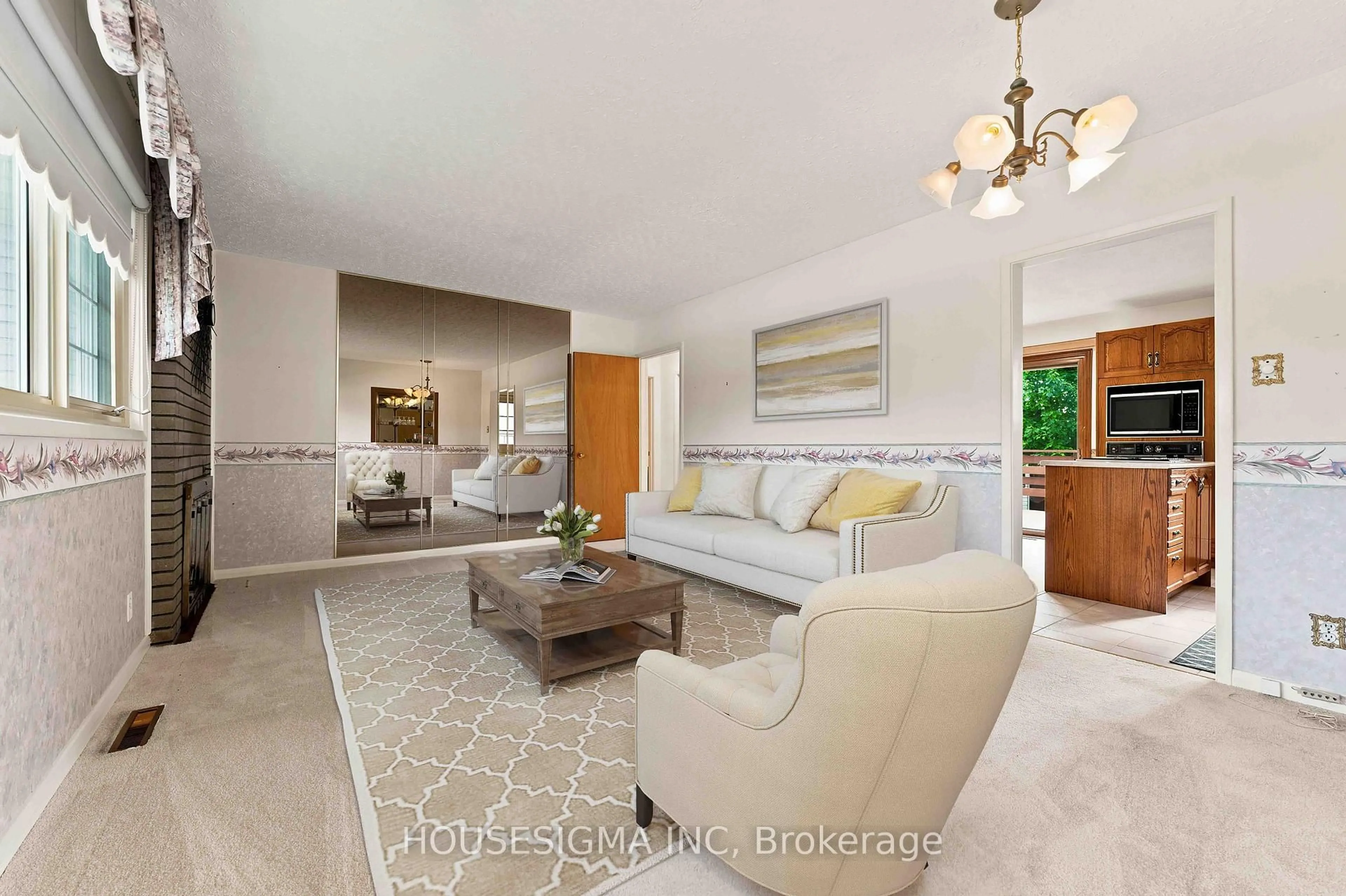 Living room with furniture, ceramic/tile floor for 1347 Avenue R Ave, Ottawa Ontario K1G 0C1