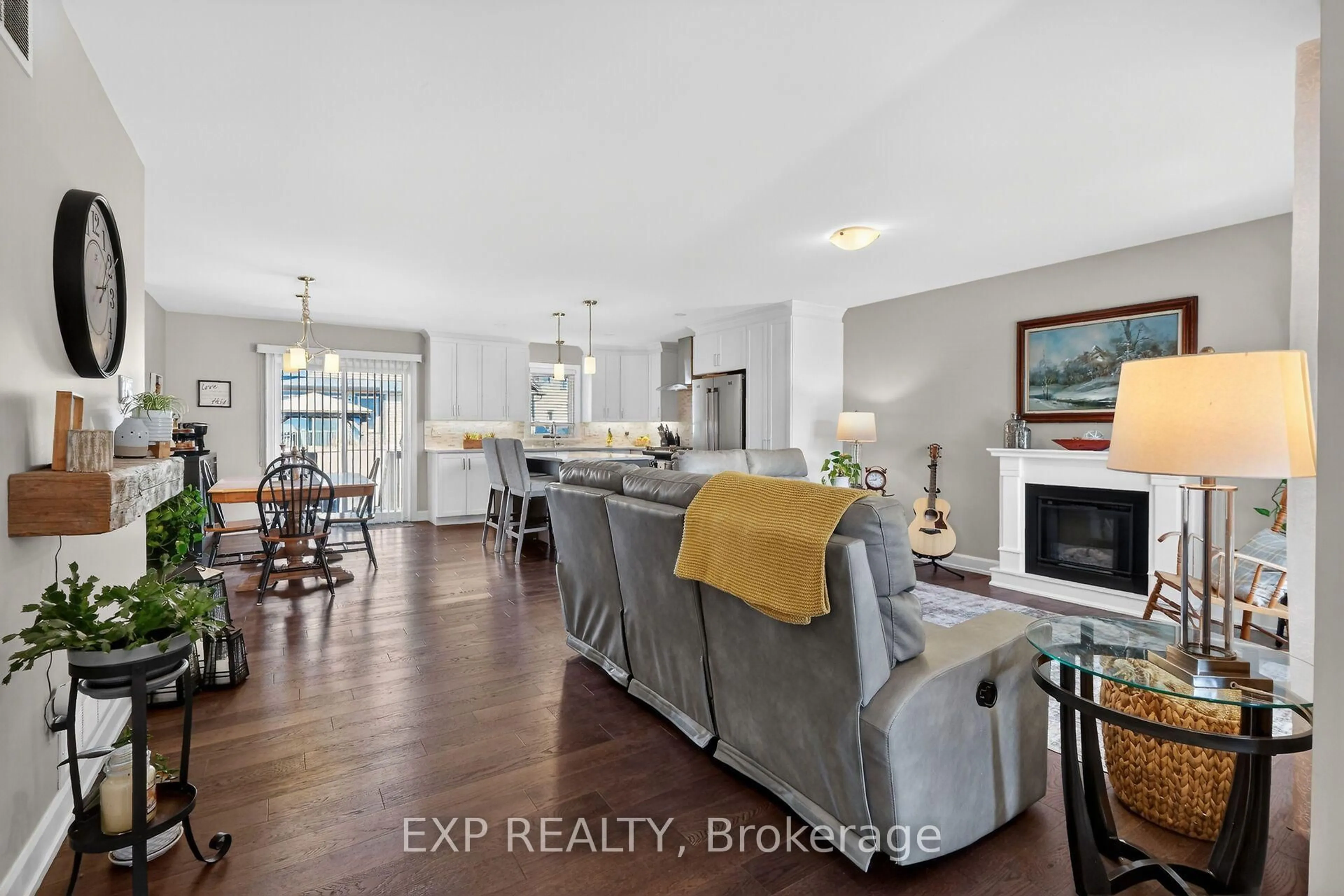 Open concept kitchen, unknown for 450 Central Park Blvd, Russell Ontario K4R 0C6