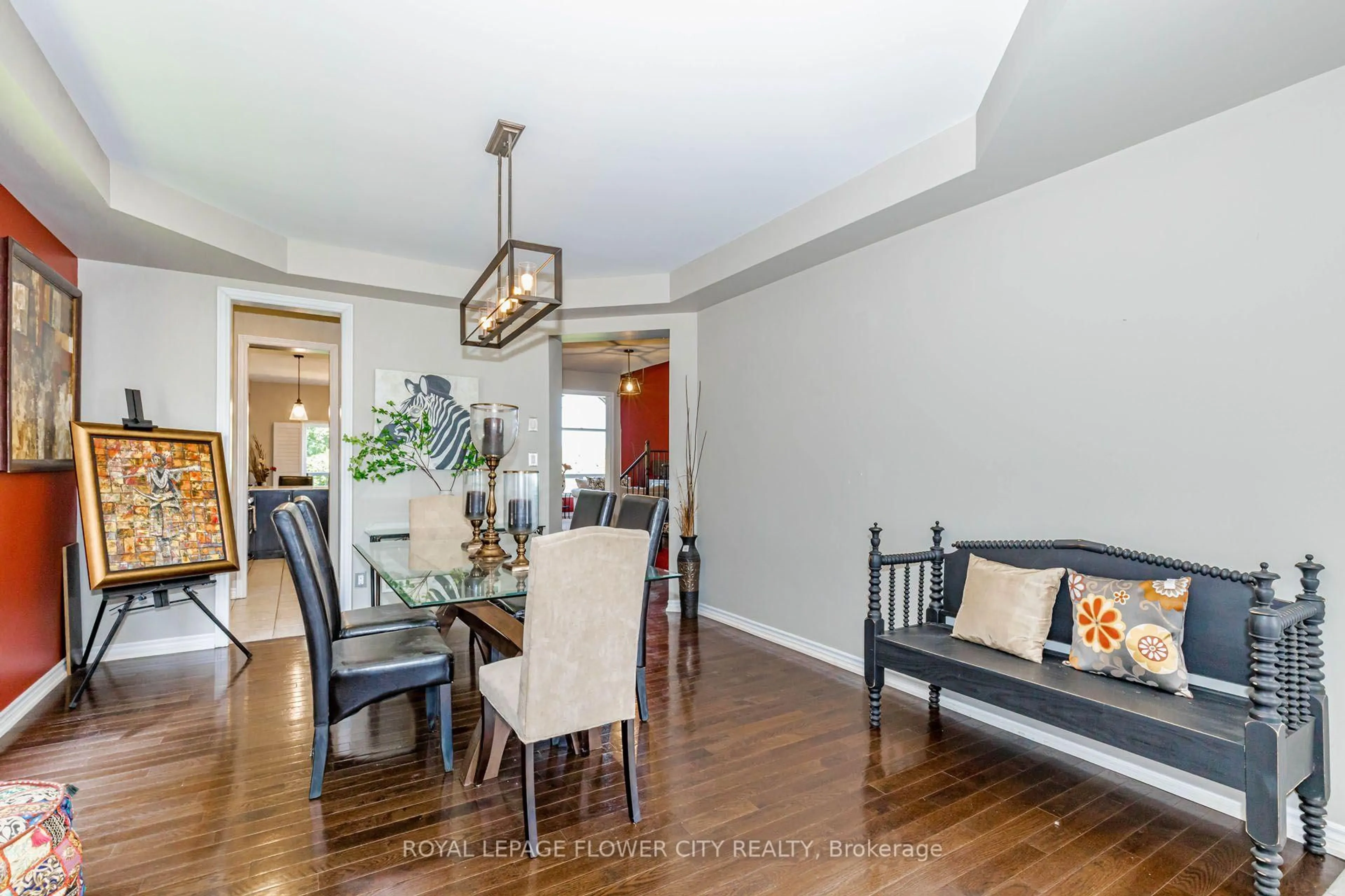 Dining room, wood/laminate floor for 944 O'reilly Cres, Shelburne Ontario L9V 2S4