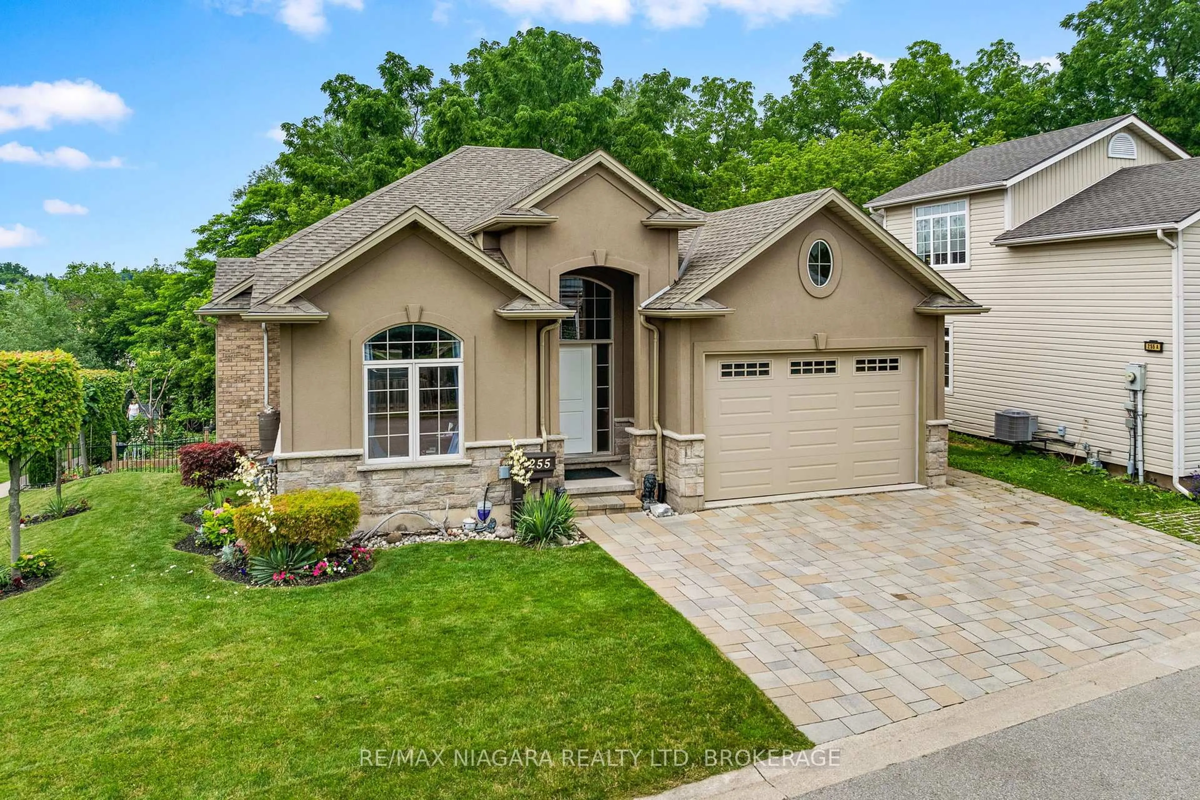 Home with brick exterior material, street for 255 Lakeshore Rd, St. Catharines Ontario L2M 1R9