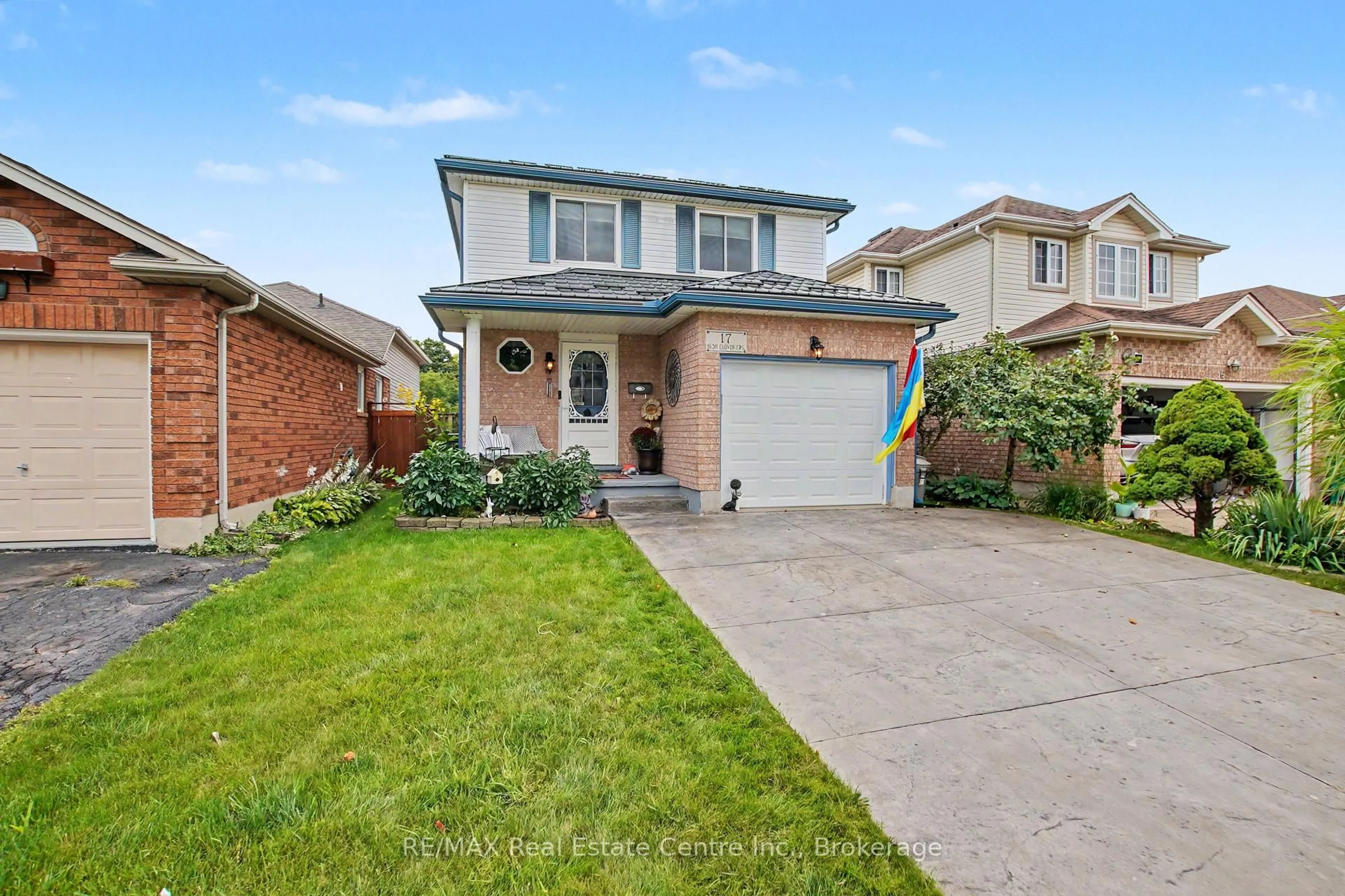 Home with brick exterior material, street for 17 Bush Clover Cres, Kitchener Ontario N2E 3P9