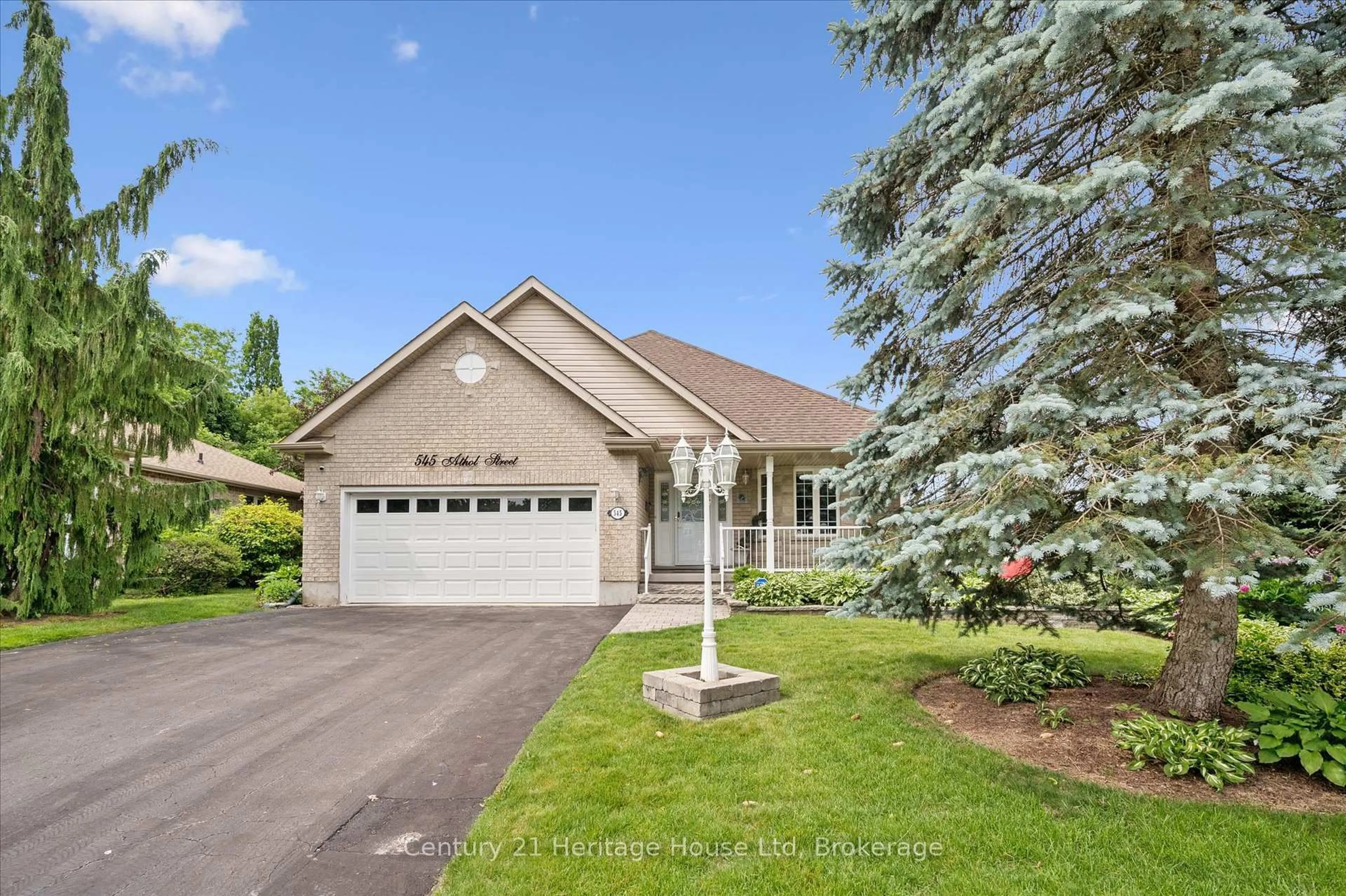 Unknown for 545 Athol St, Centre Wellington Ontario N1M 3T6