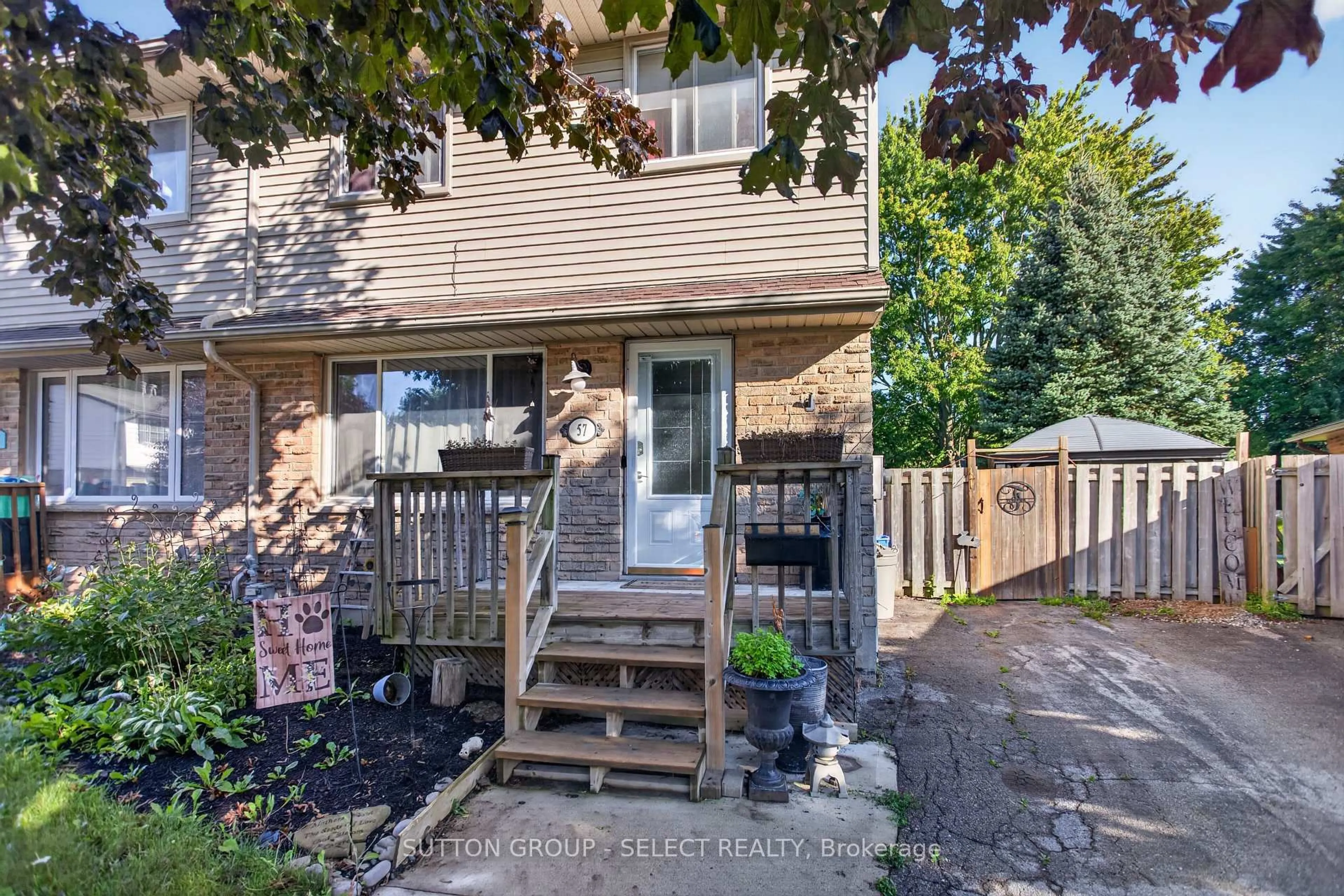 Unknown for 57 Edgemere Pl, London South Ontario N5Z 4M7