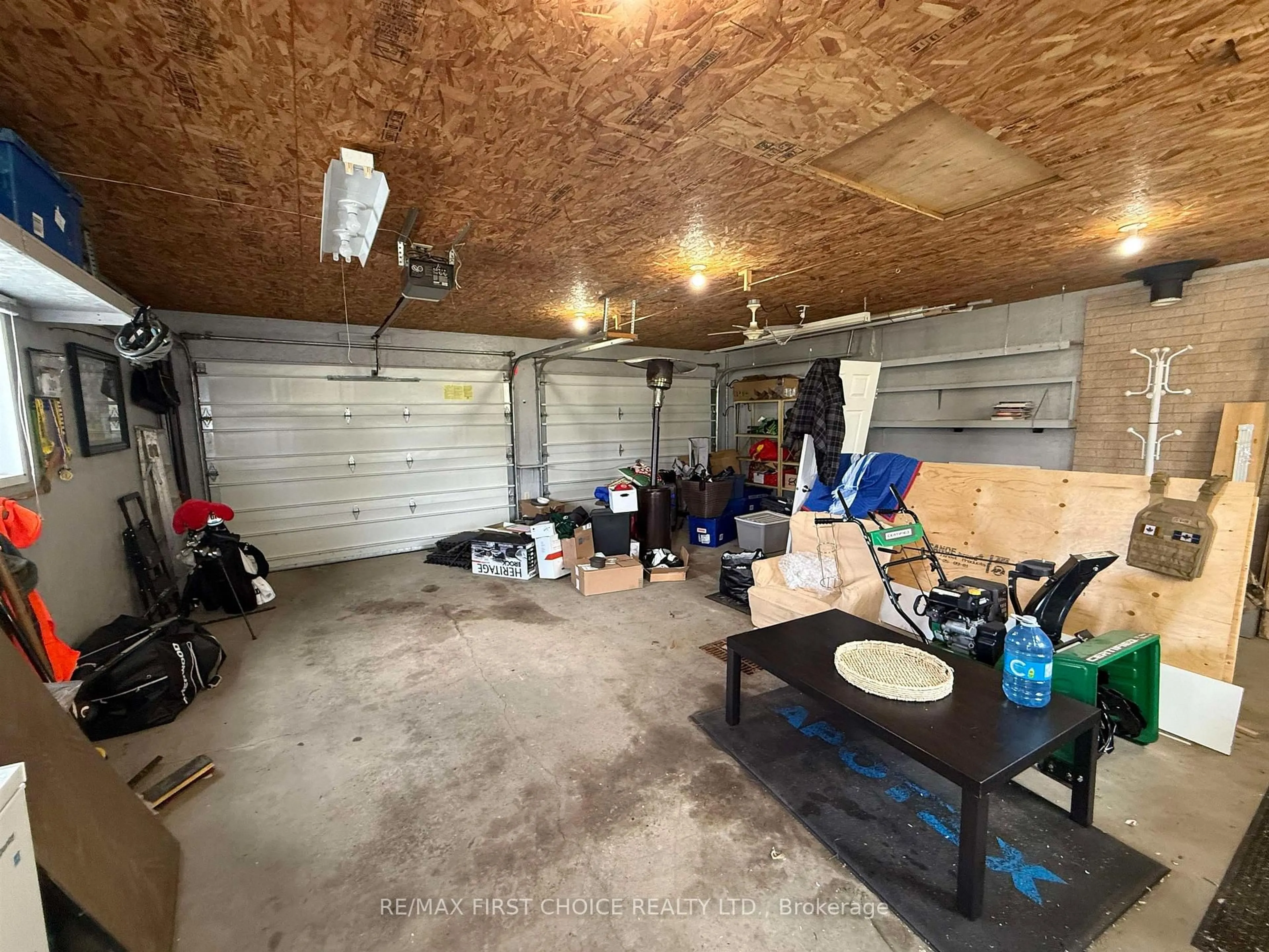 Indoor garage for 144 Lakeshore Dr, Ignace Ontario P0T 1T0