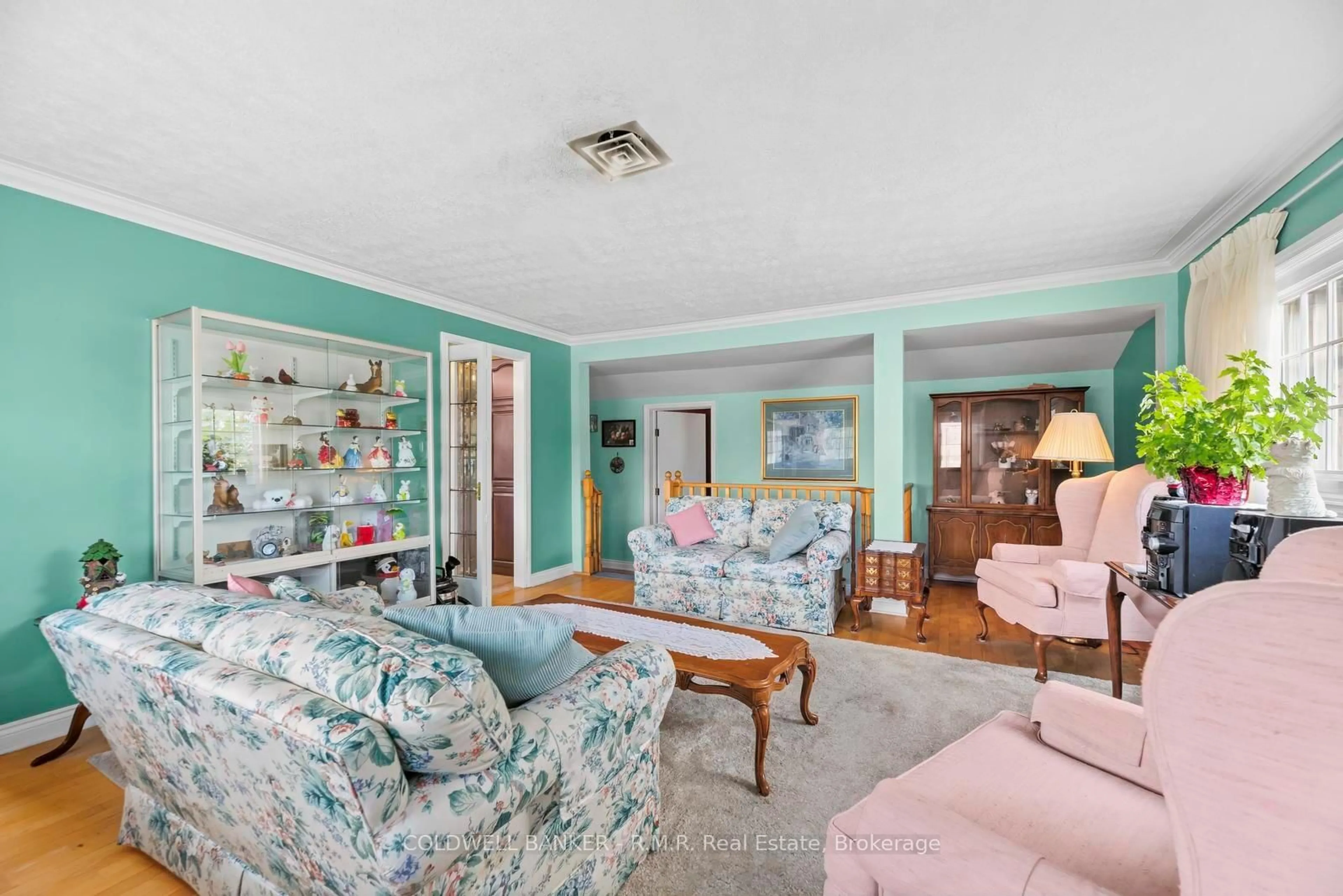 Living room with furniture, unknown for 455 Campbell St, Cobourg Ontario K9A 4C3