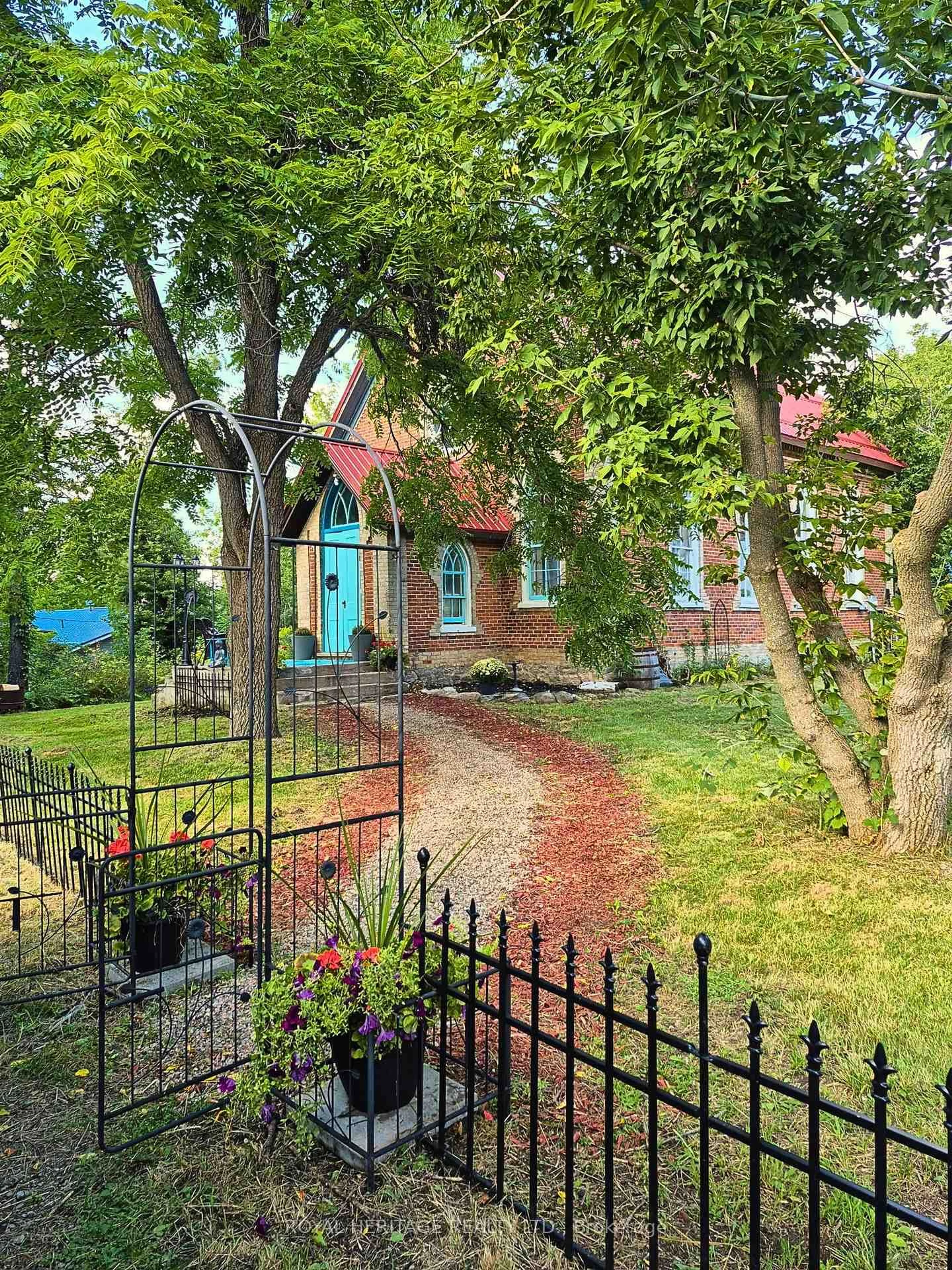A pic from outside/outdoor area/front of a property/back of a property/a pic from drone, street for 13 Richmond St, Kawartha Lakes Ontario K0M 2B0