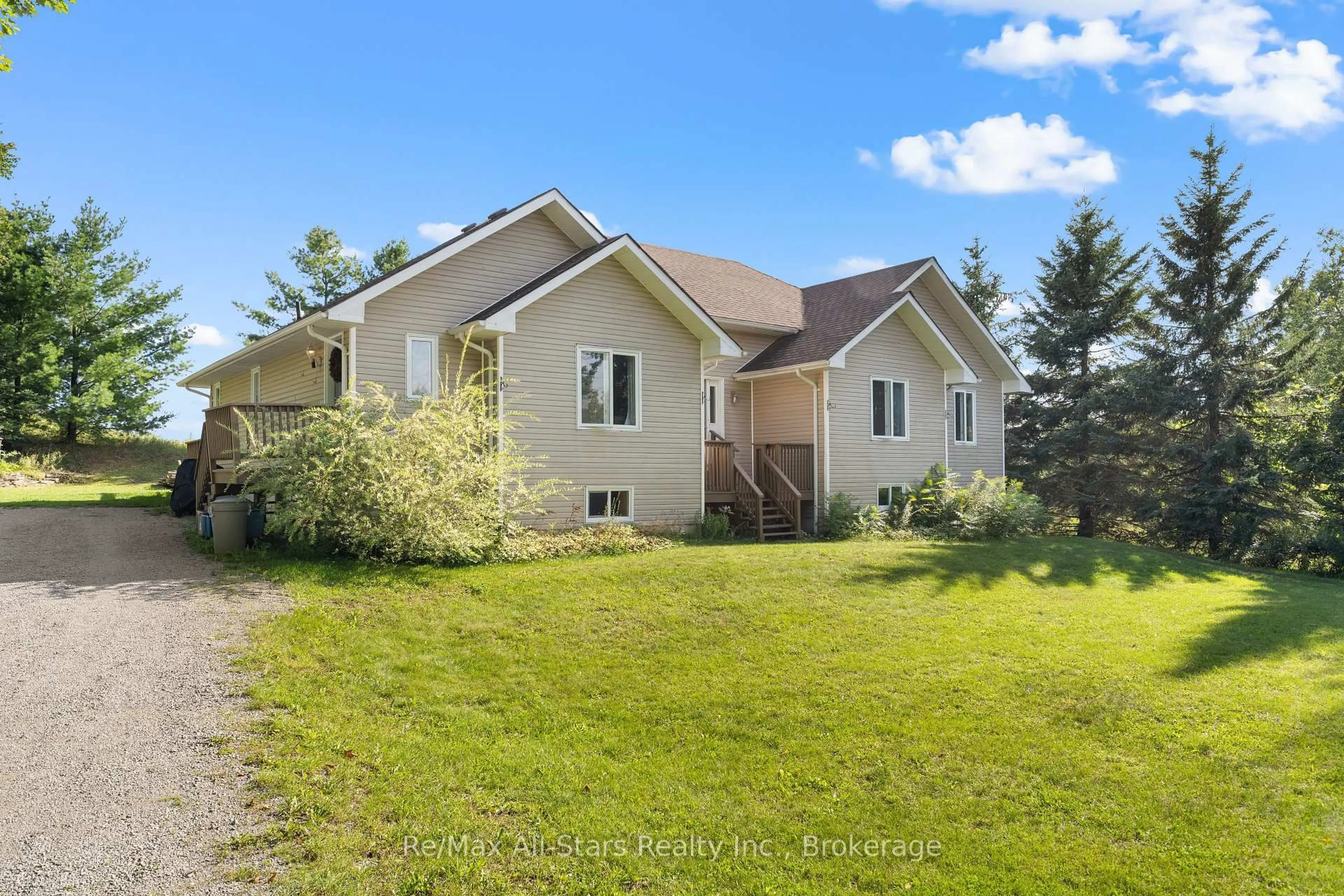 A pic from outside/outdoor area/front of a property/back of a property/a pic from drone, unknown for 72 Patterson Rd, Kawartha Lakes Ontario K0M 1N0