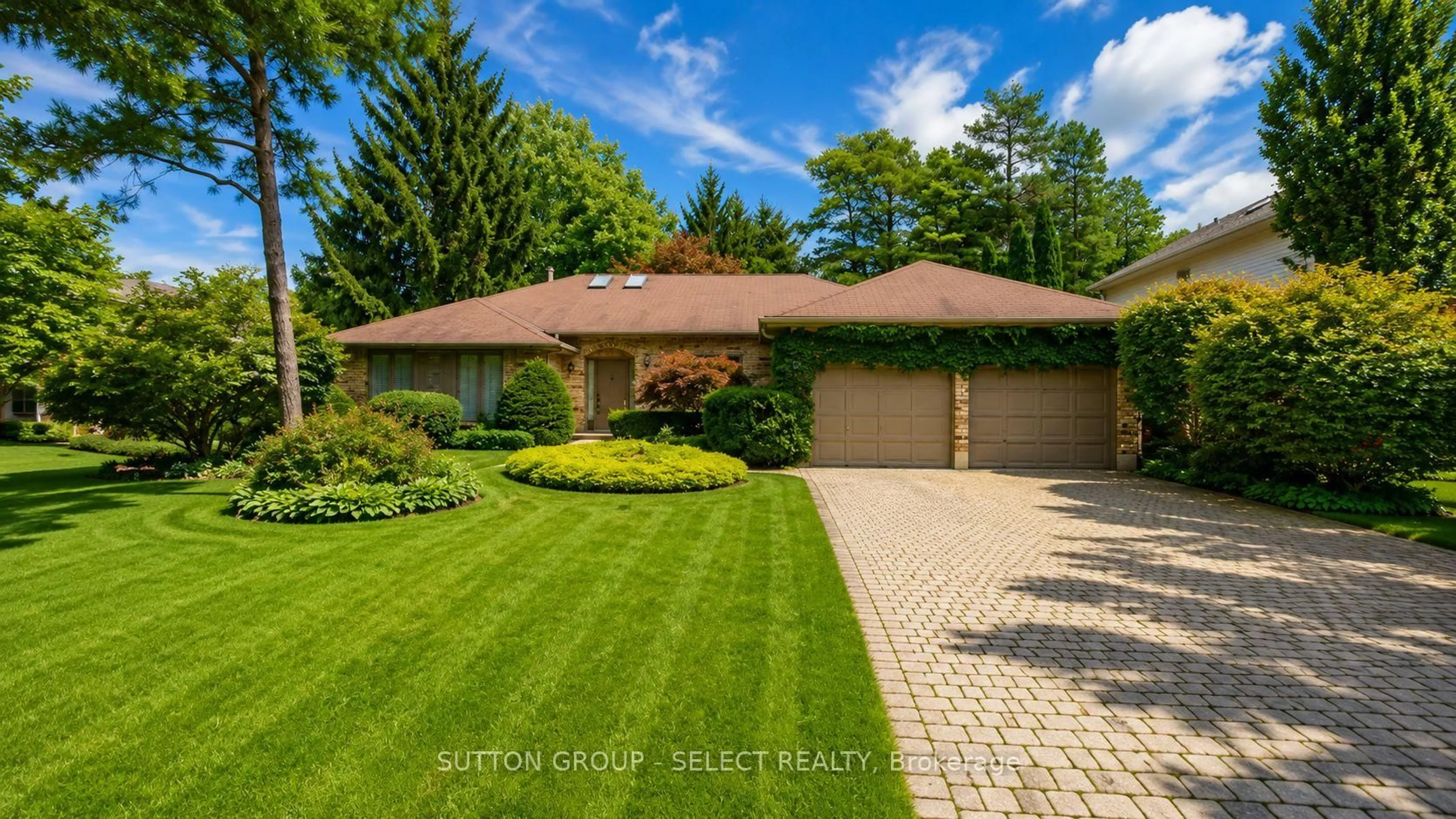 Home with brick exterior material, street for 34 Pine Ridge Dr, London North Ontario N5X 3G8