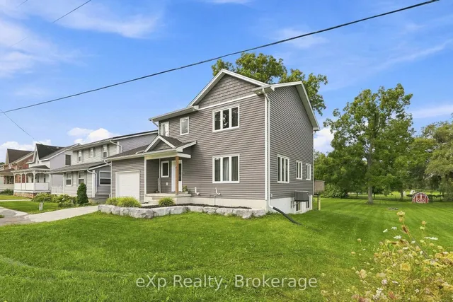 324 David Winkler Pkwy, West Grey 2
