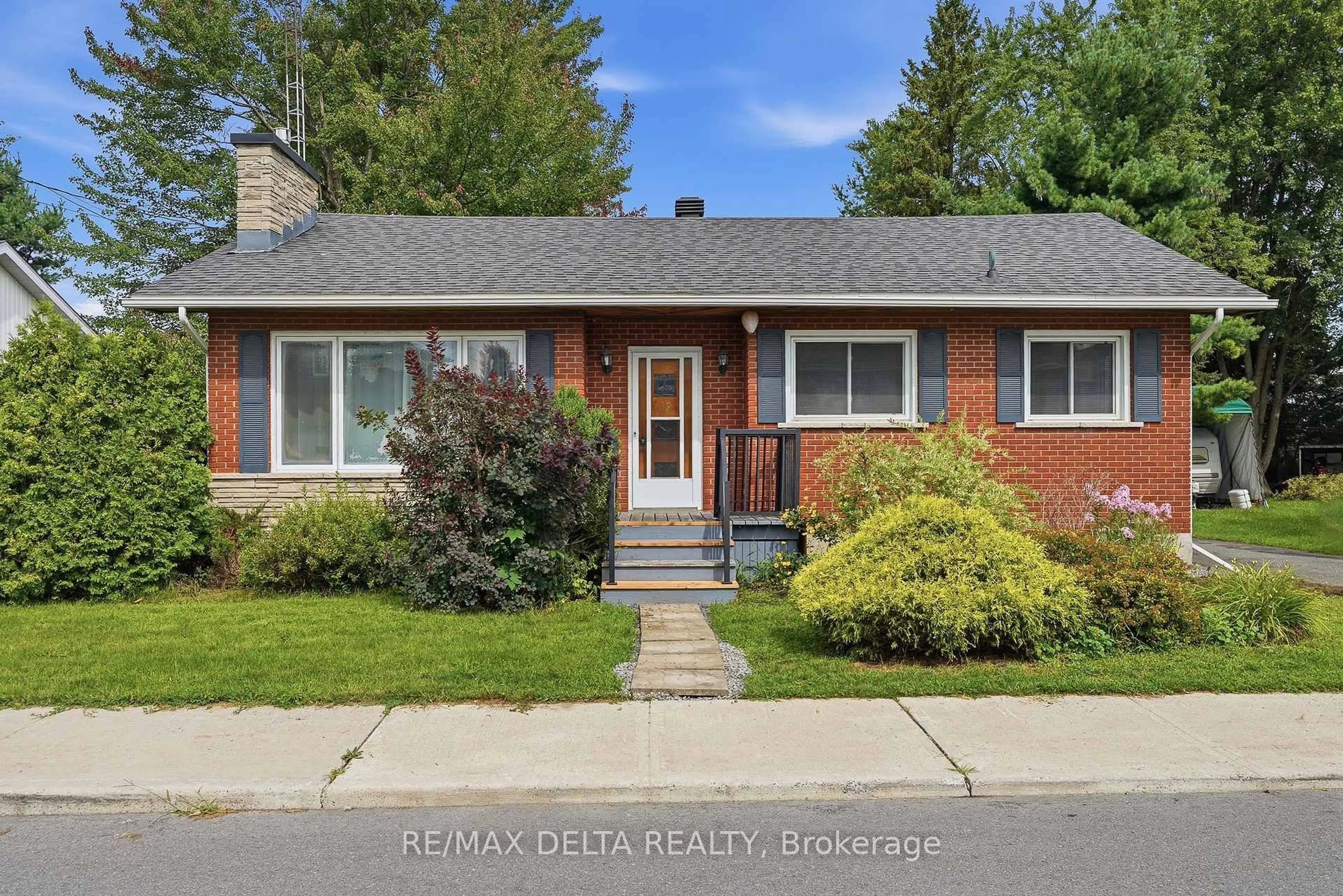 Home with brick exterior material, street for 29 Catherine St, North Glengarry Ontario K0C 1T0