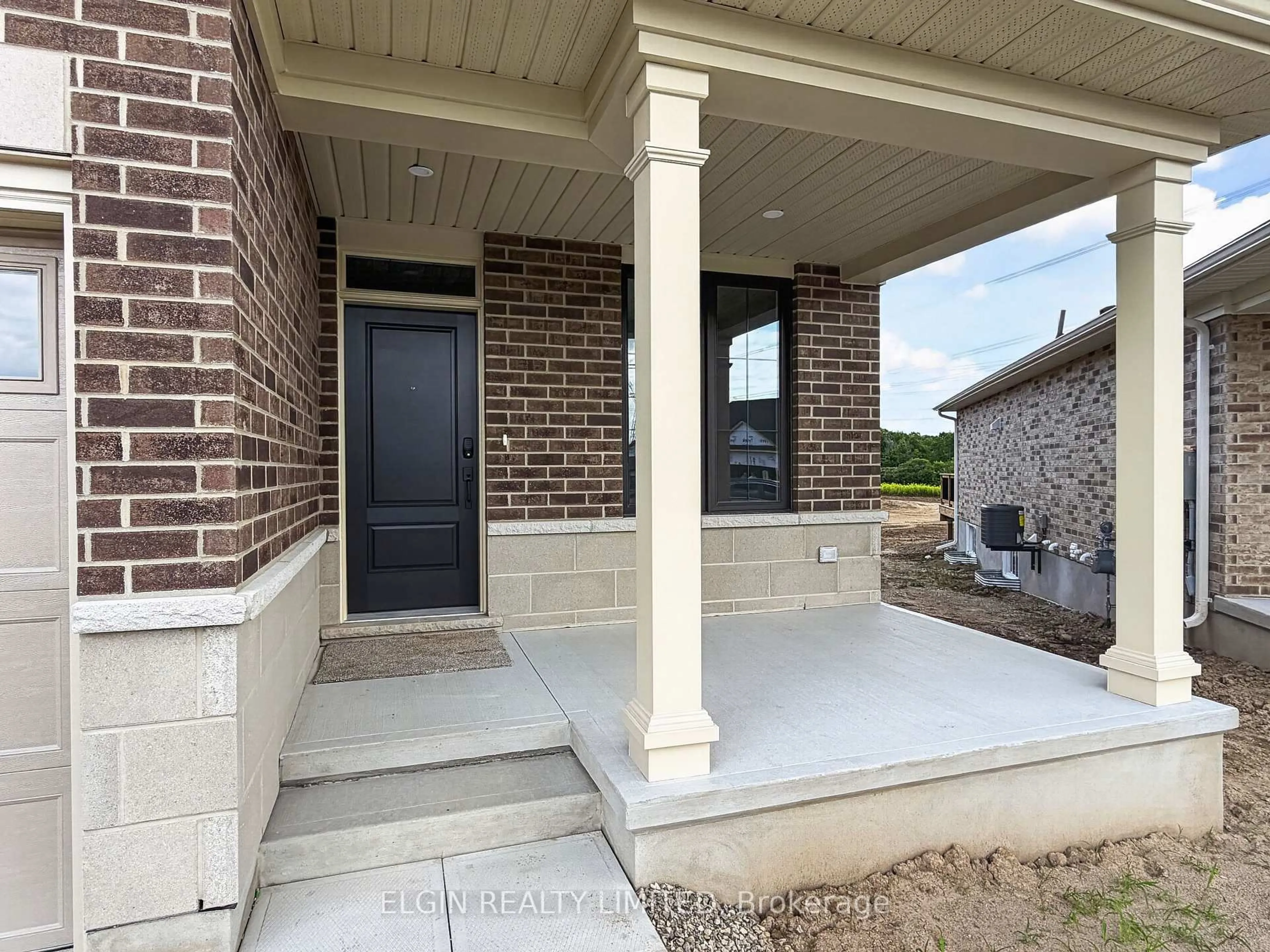 Unknown for 4 Thomas Crt, Central Elgin Ontario N5P 0E5