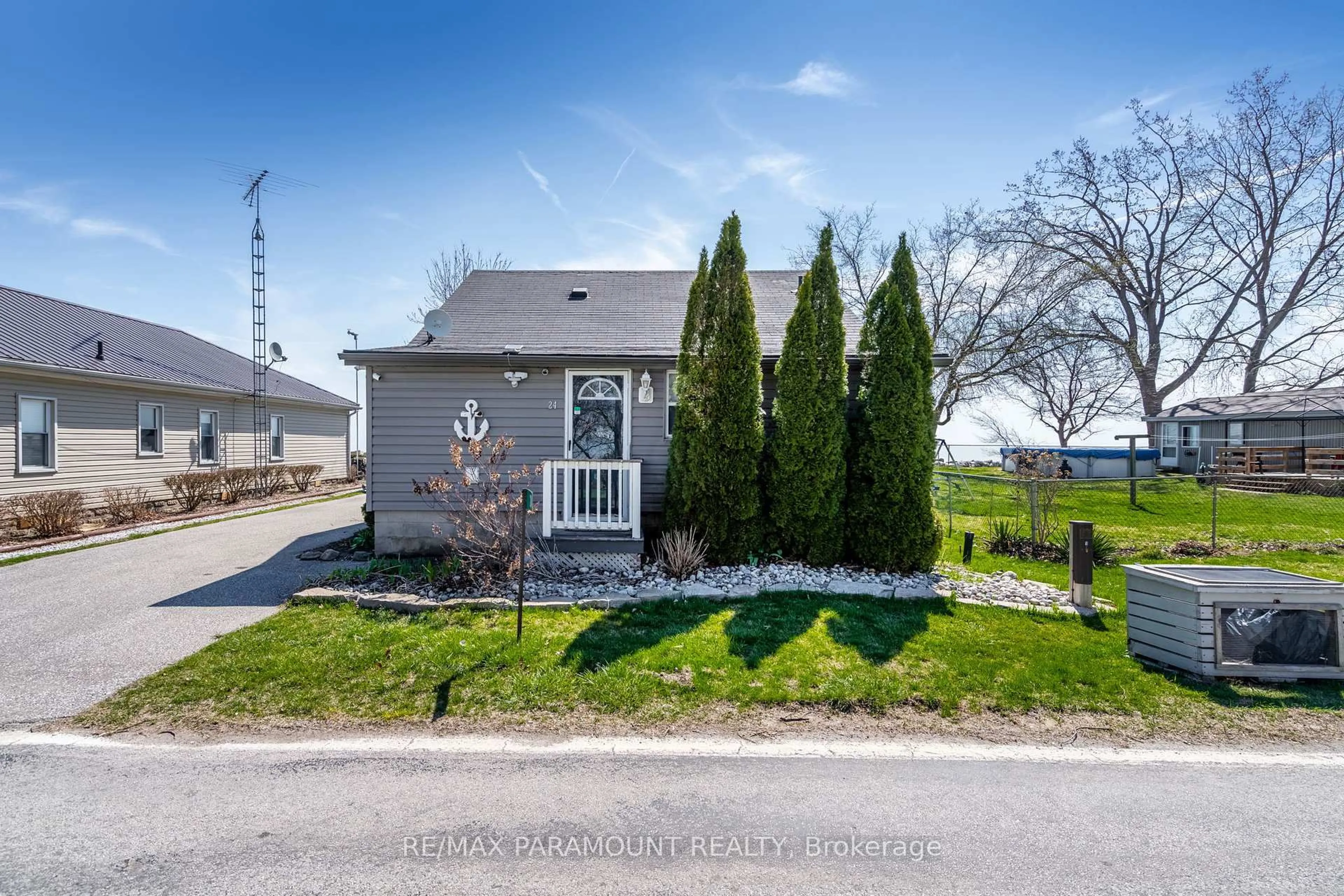 Unknown for 24 Pulley Rd, Leamington Ontario N0P 2P0