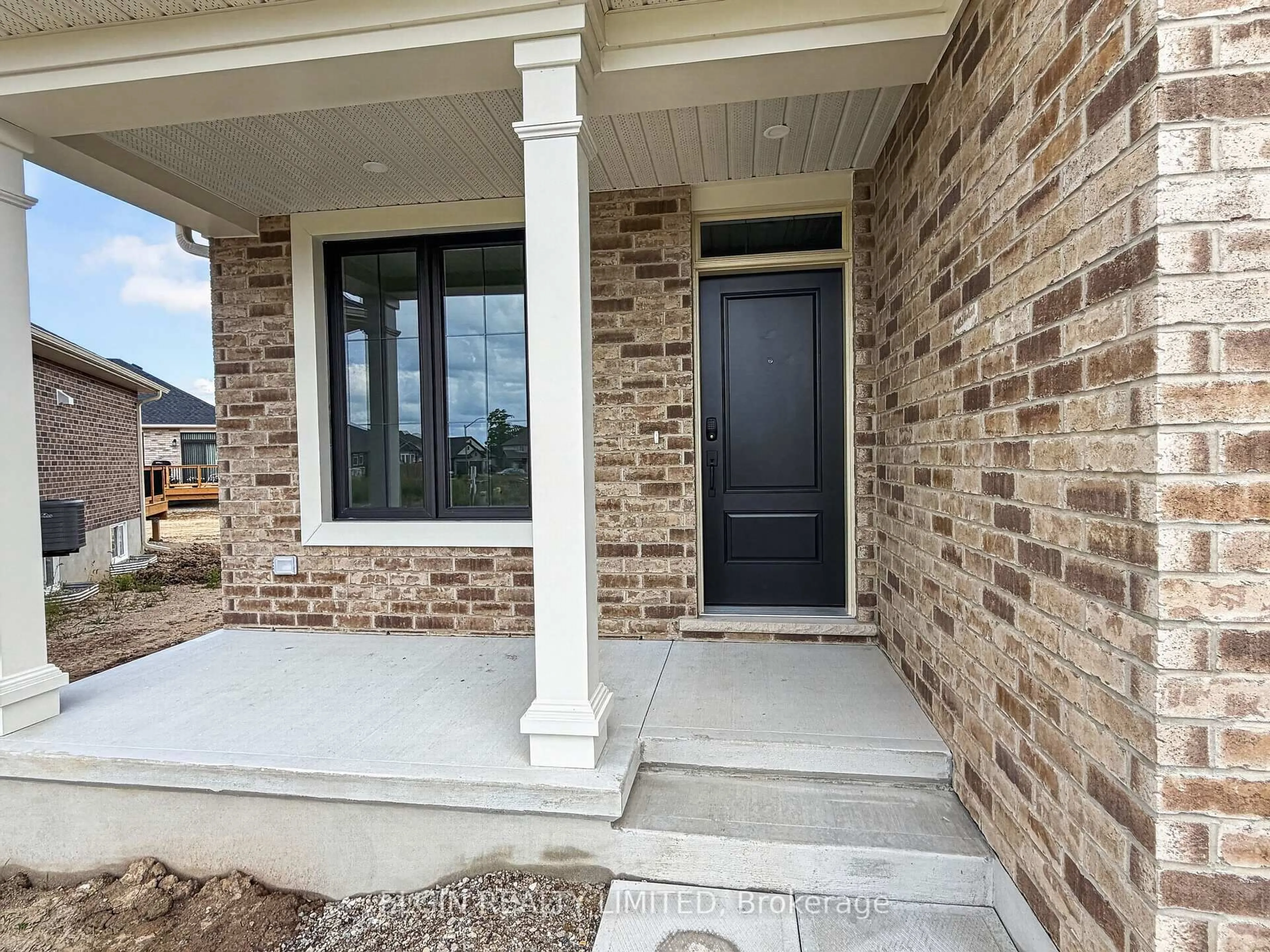 Unknown for 6 Thomas Crt, Central Elgin Ontario N5P 0E5