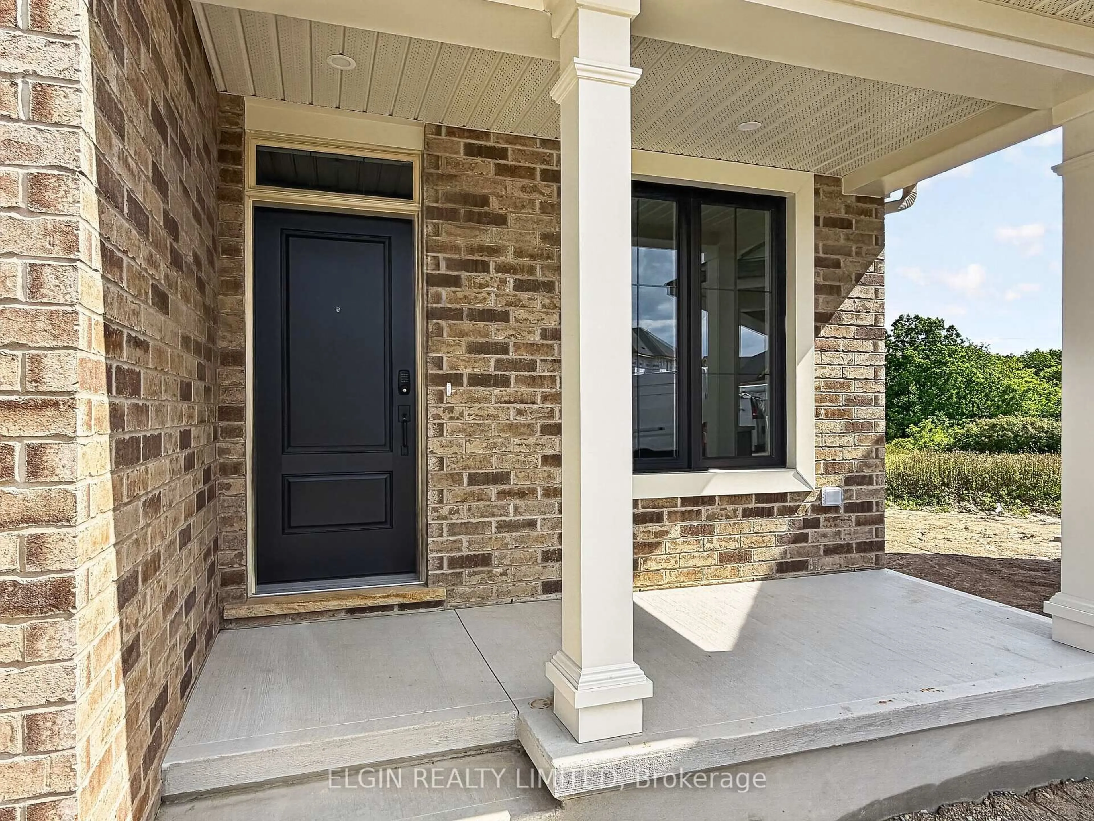 Home with brick exterior material, street for 8 Thomas Crt, Central Elgin Ontario N5P 0E5