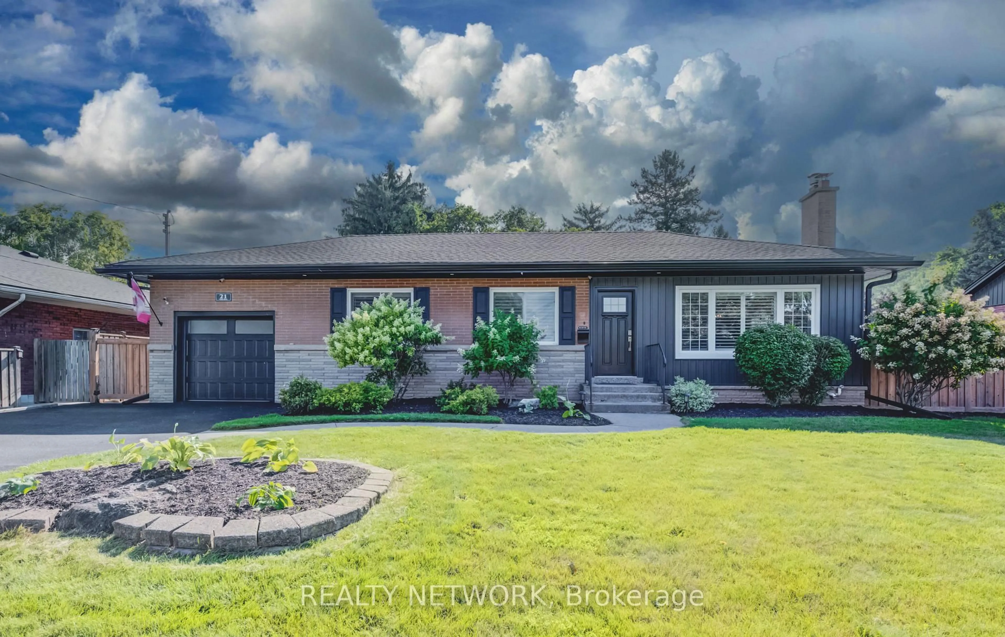 Home with brick exterior material, street for 21 Loma Dr, Hamilton Ontario L8G 2W6