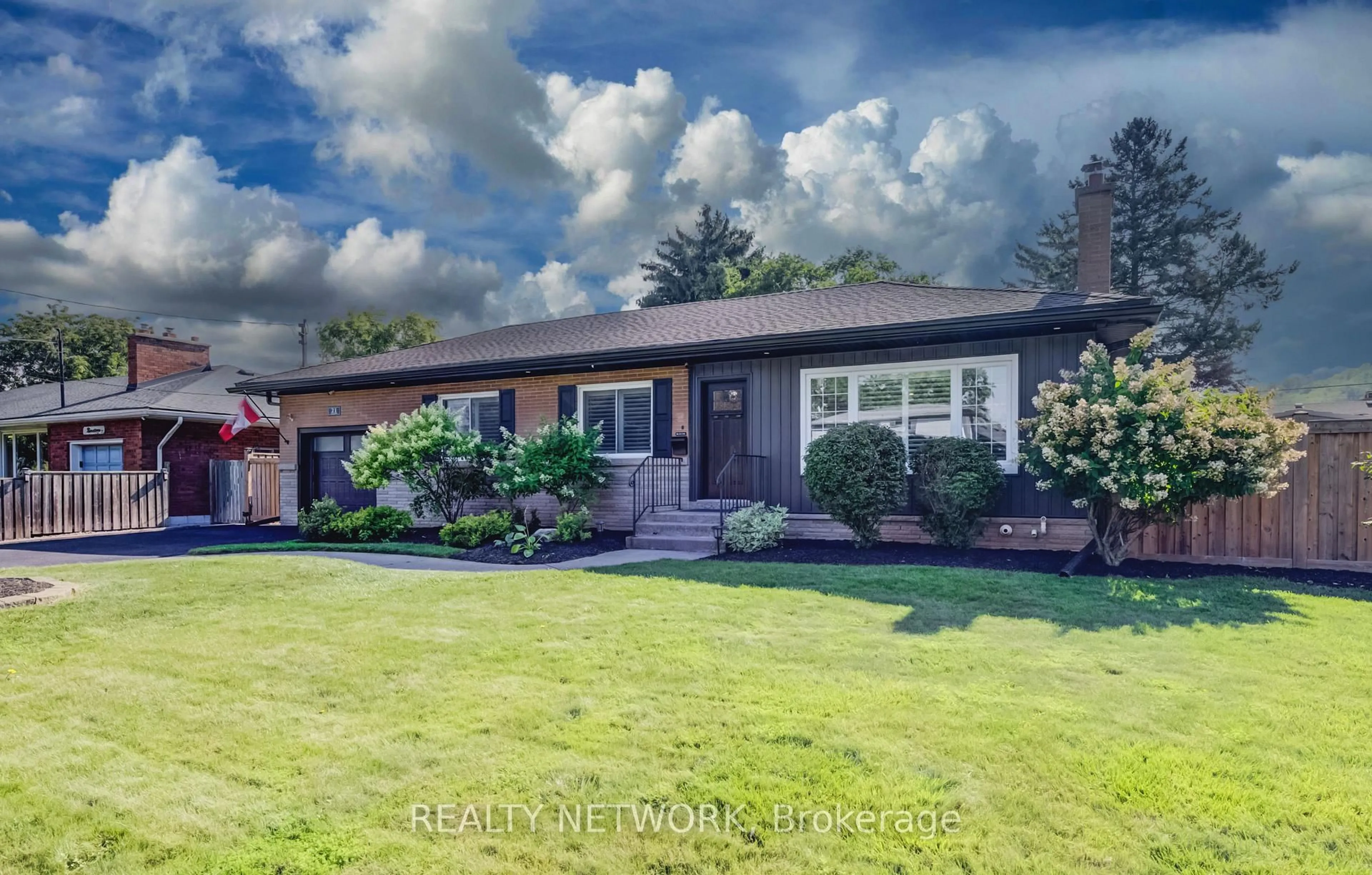 Unknown for 21 Loma Dr, Hamilton Ontario L8G 2W6