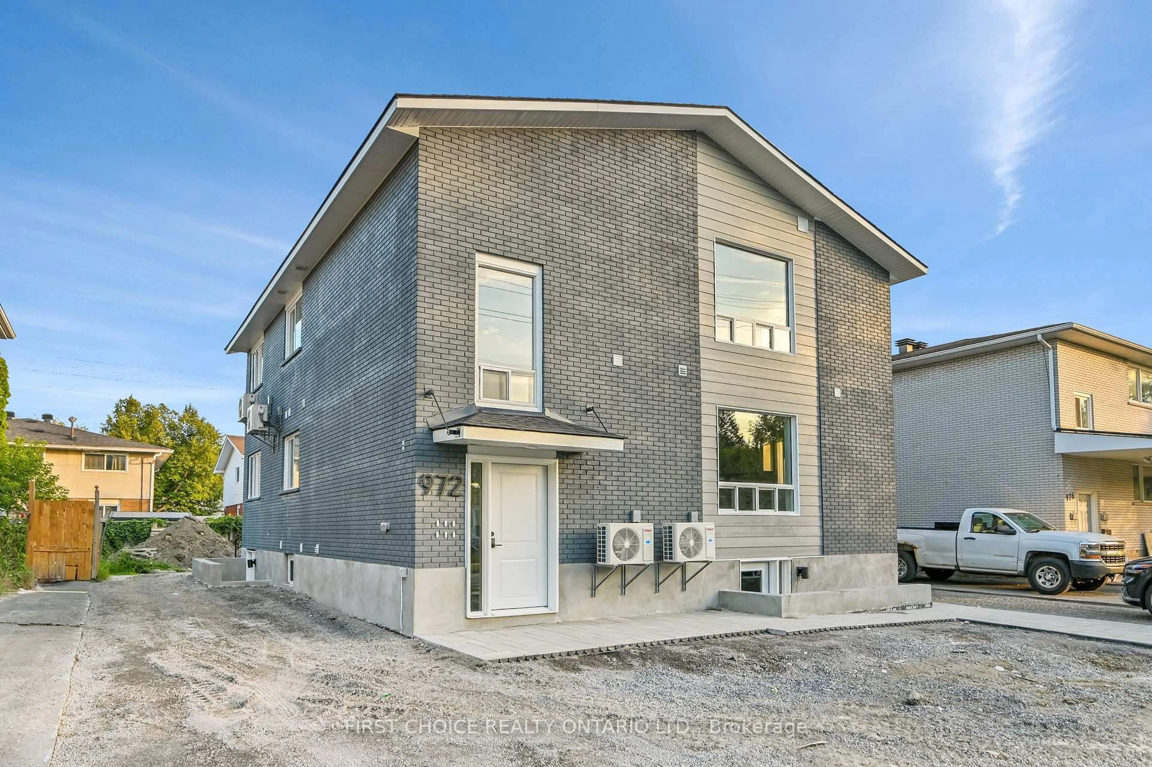Home with brick exterior material, building for 972 Dynes Rd, Ottawa Ontario K2C 0G8