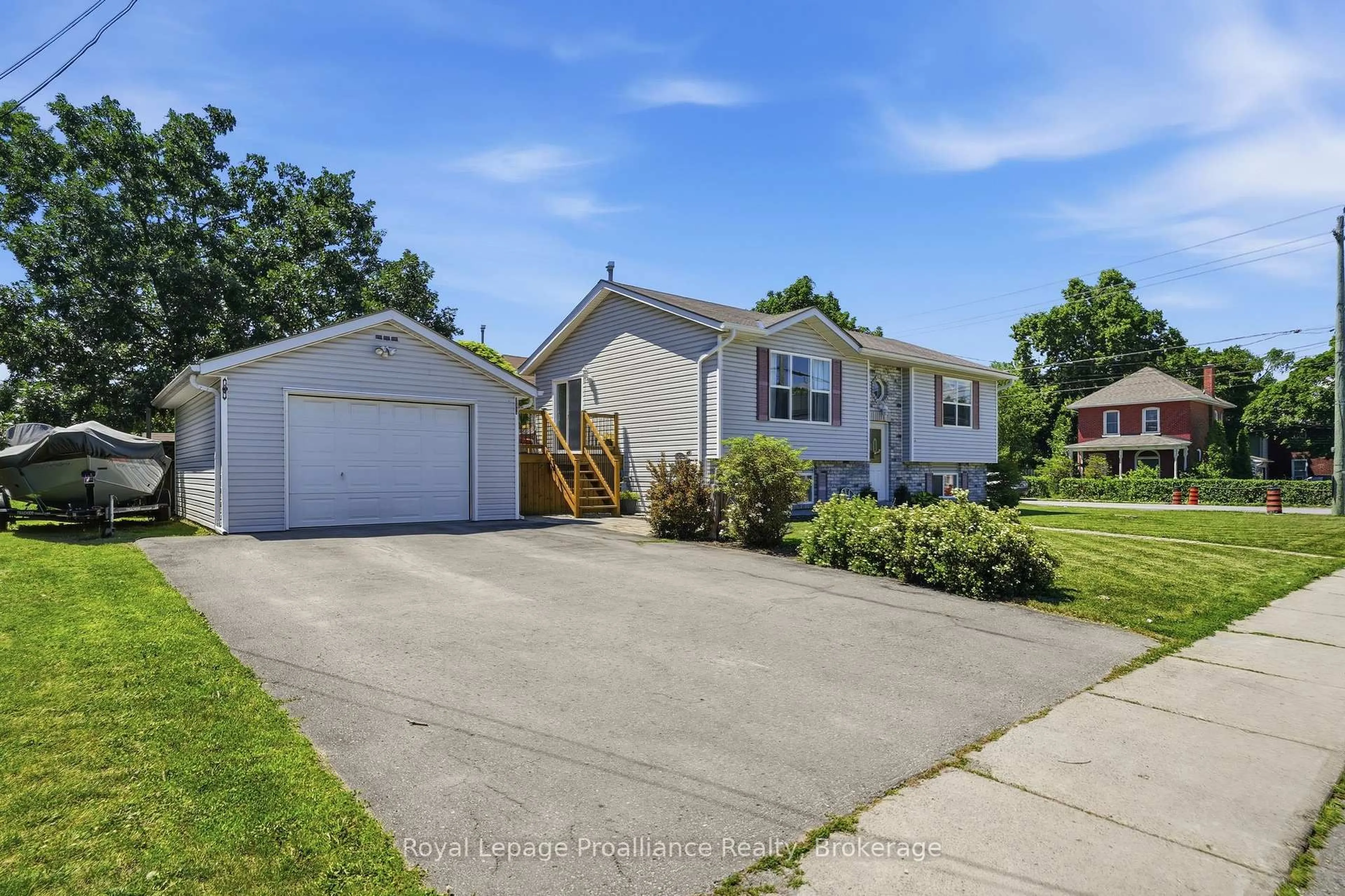 Unknown for 50 Octavia St, Belleville Ontario K8P 3N9