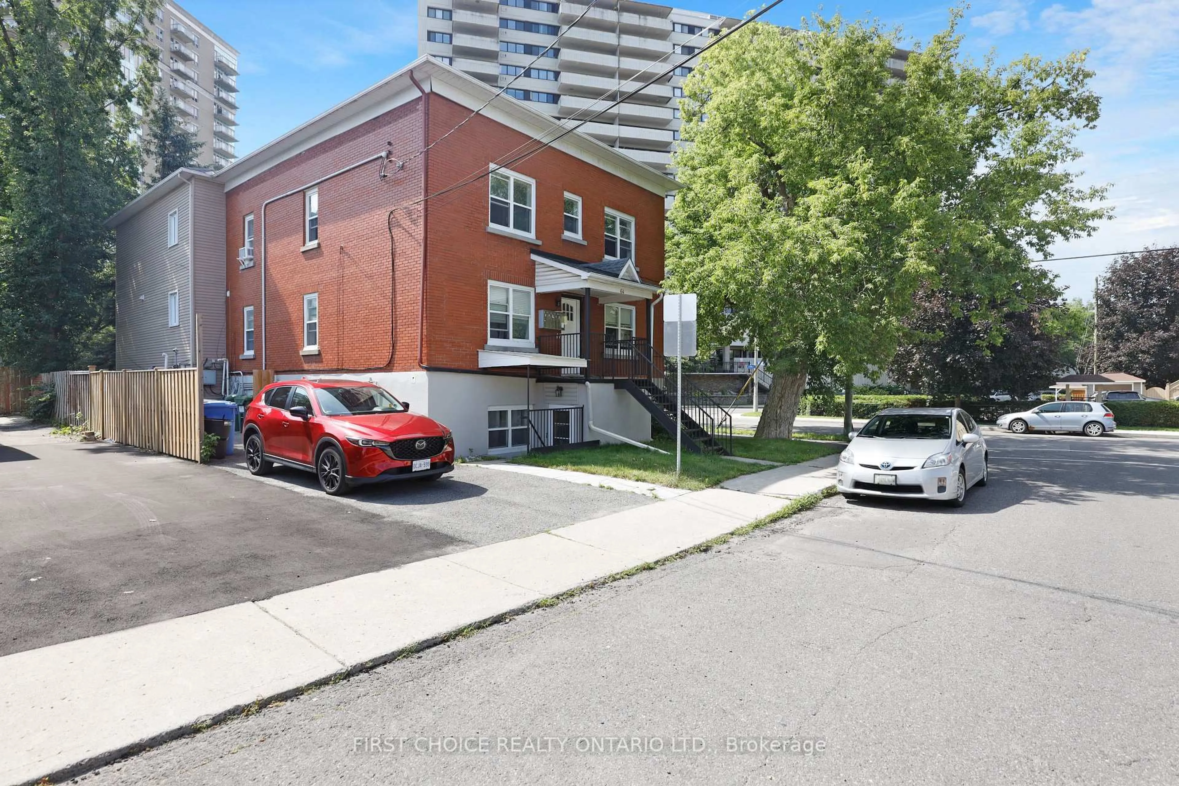 Unknown for 64 Genest St, Ottawa Ontario K1L 7Z2