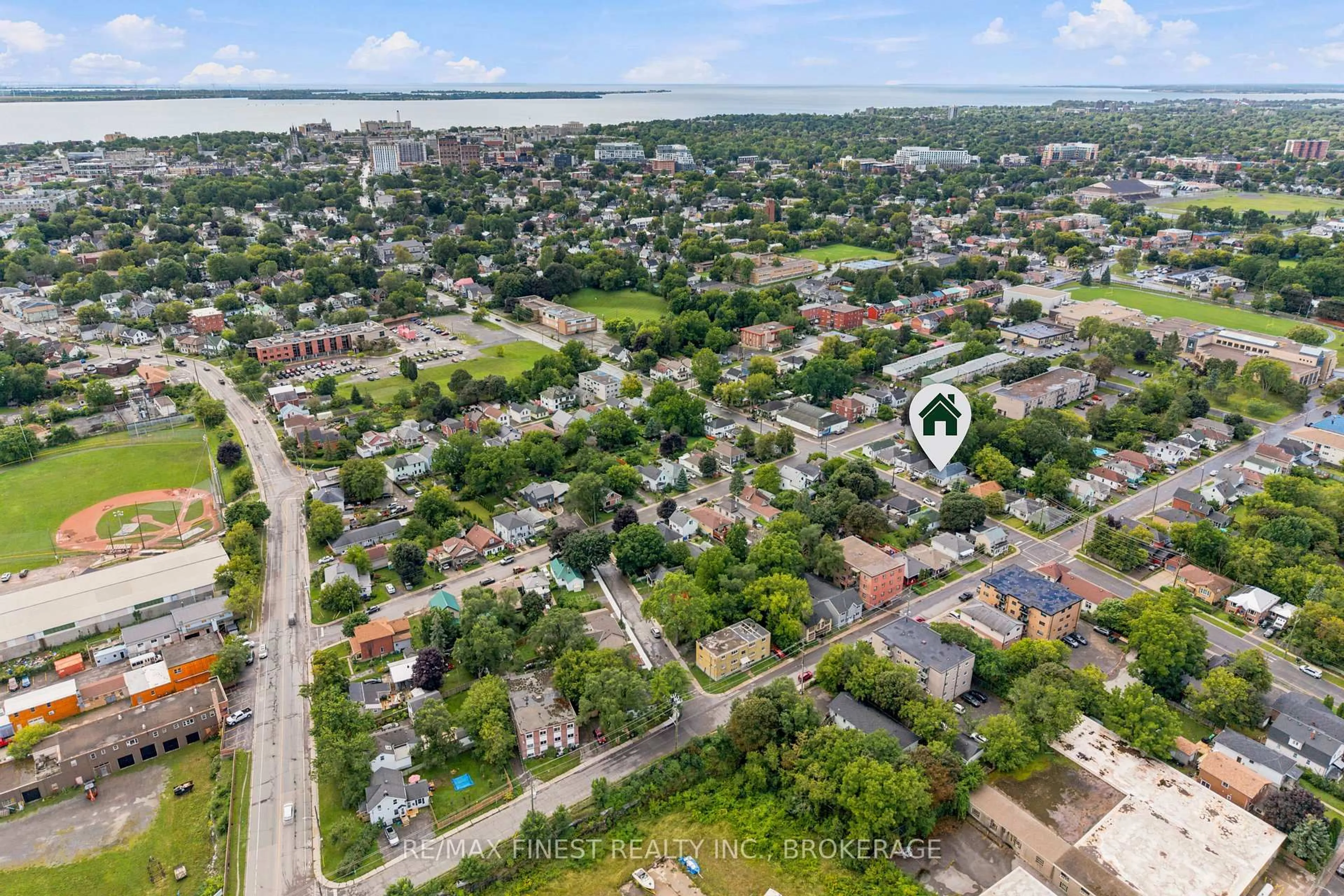 A pic from outside/outdoor area/front of a property/back of a property/a pic from drone, street for 270 PATRICK St, Kingston Ontario K7K 3P9
