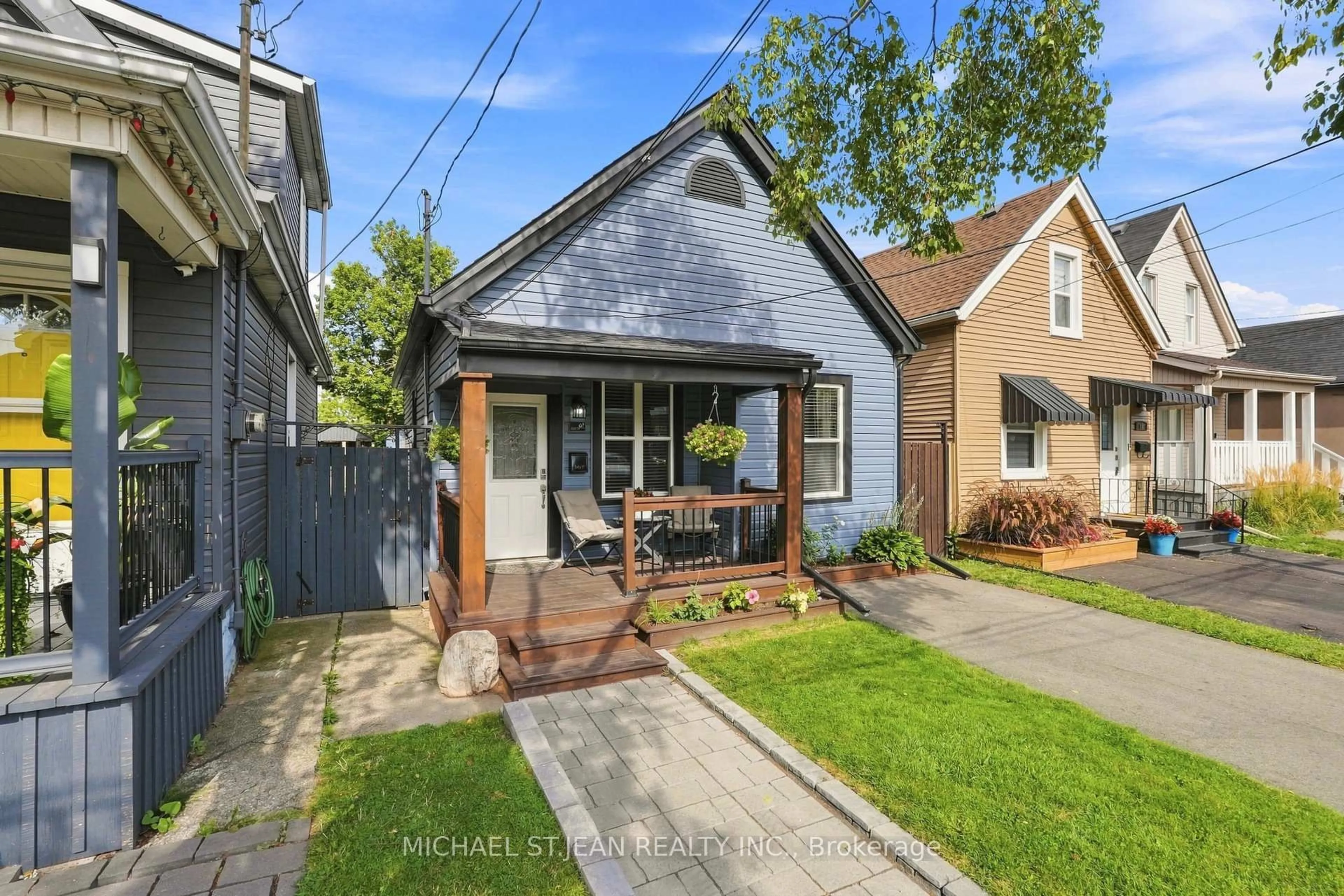 Home with brick exterior material, street for 67 Robins Ave, Hamilton Ontario L8H 4N3