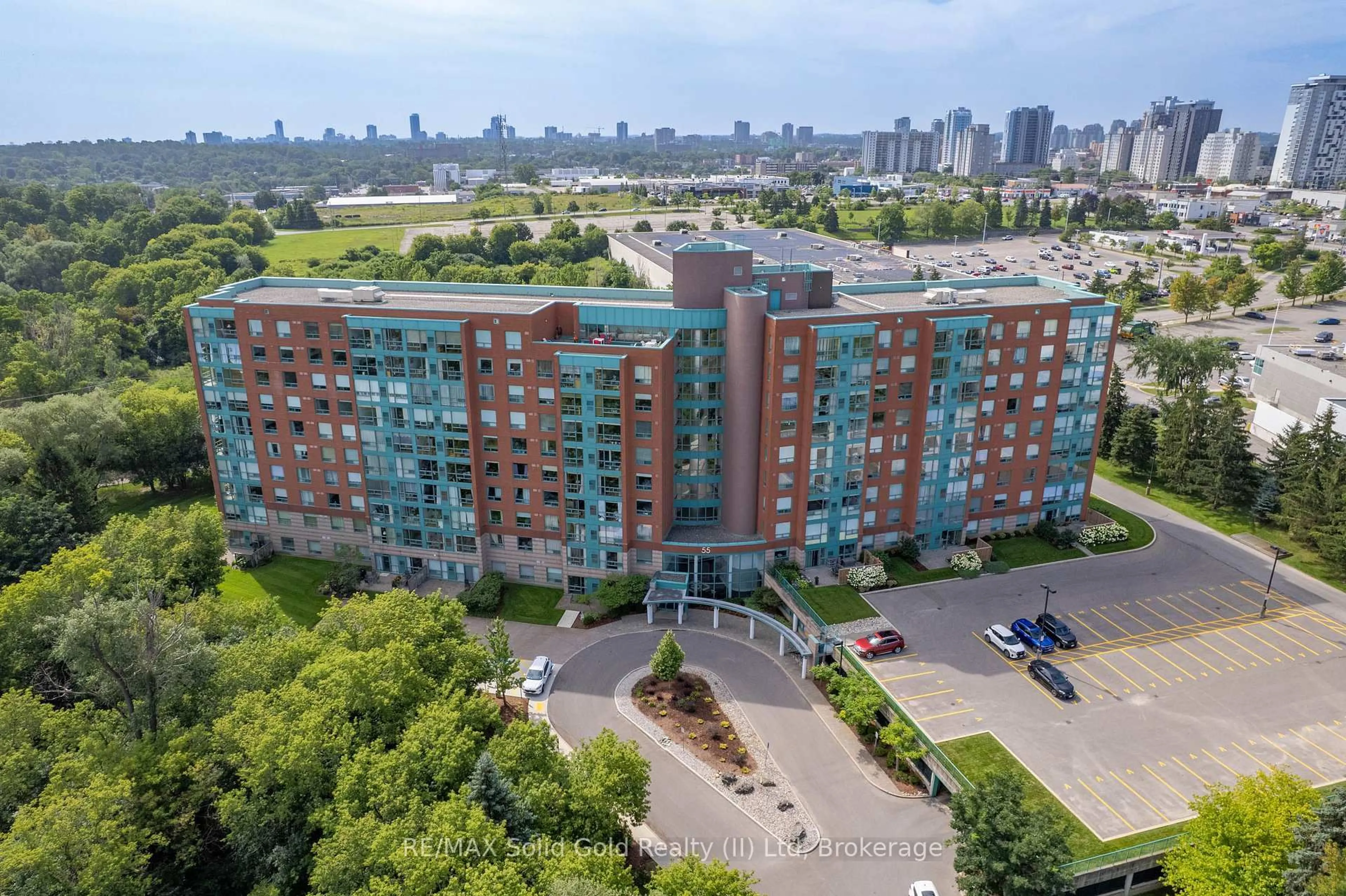 A pic from outside/outdoor area/front of a property/back of a property/a pic from drone, city buildings view from balcony for 55 Blue Springs Dr #611, Waterloo Ontario N2J 4T3