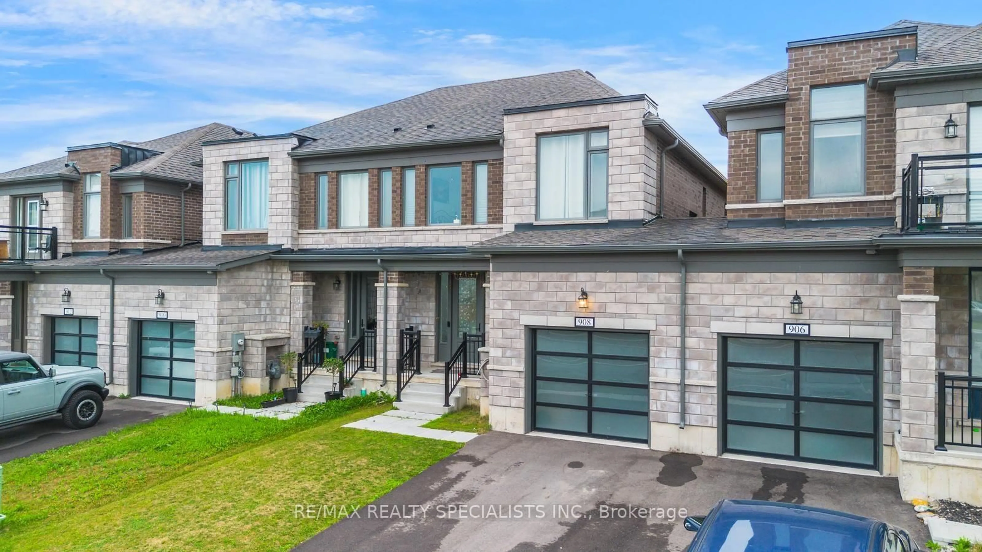 Home with brick exterior material, street for 908 Sobeski Ave, Woodstock Ontario N4T 0N7