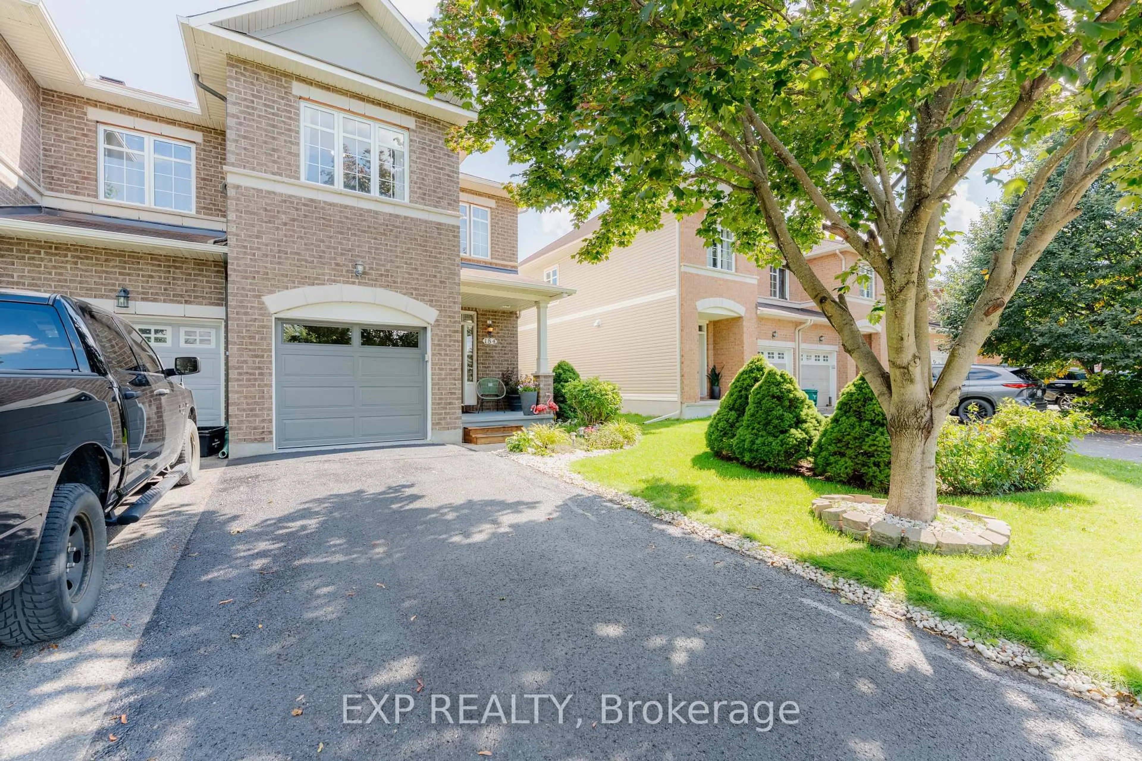 A pic from outside/outdoor area/front of a property/back of a property/a pic from drone, street for 184 Berrigan Dr, Ottawa Ontario K2J 5C6