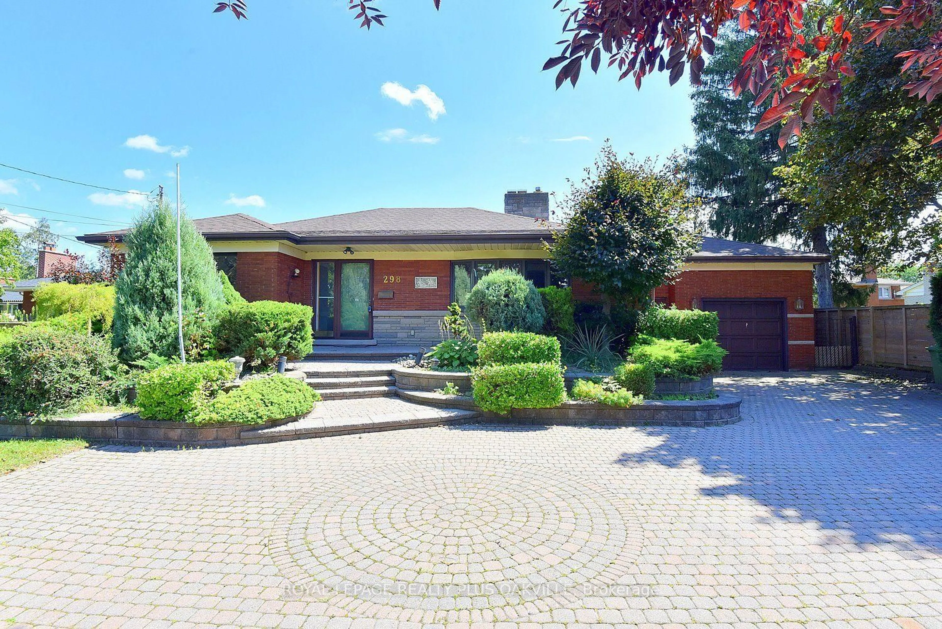 Home with brick exterior material, street for 298 Pottruff Rd, Hamilton Ontario L8H 2M4