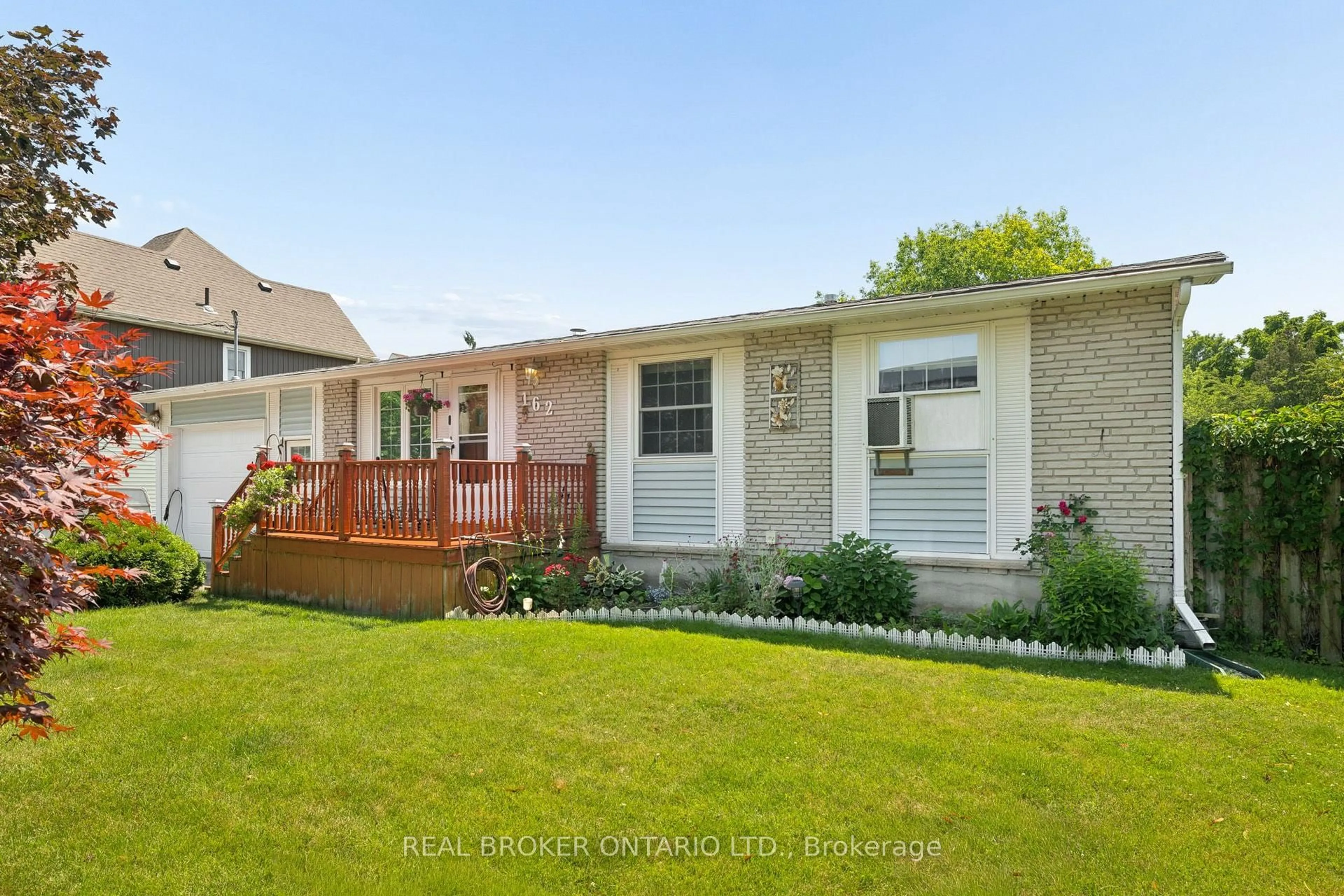 Unknown for 162 Tiffany St, Cambridge Ontario N3H 4G6