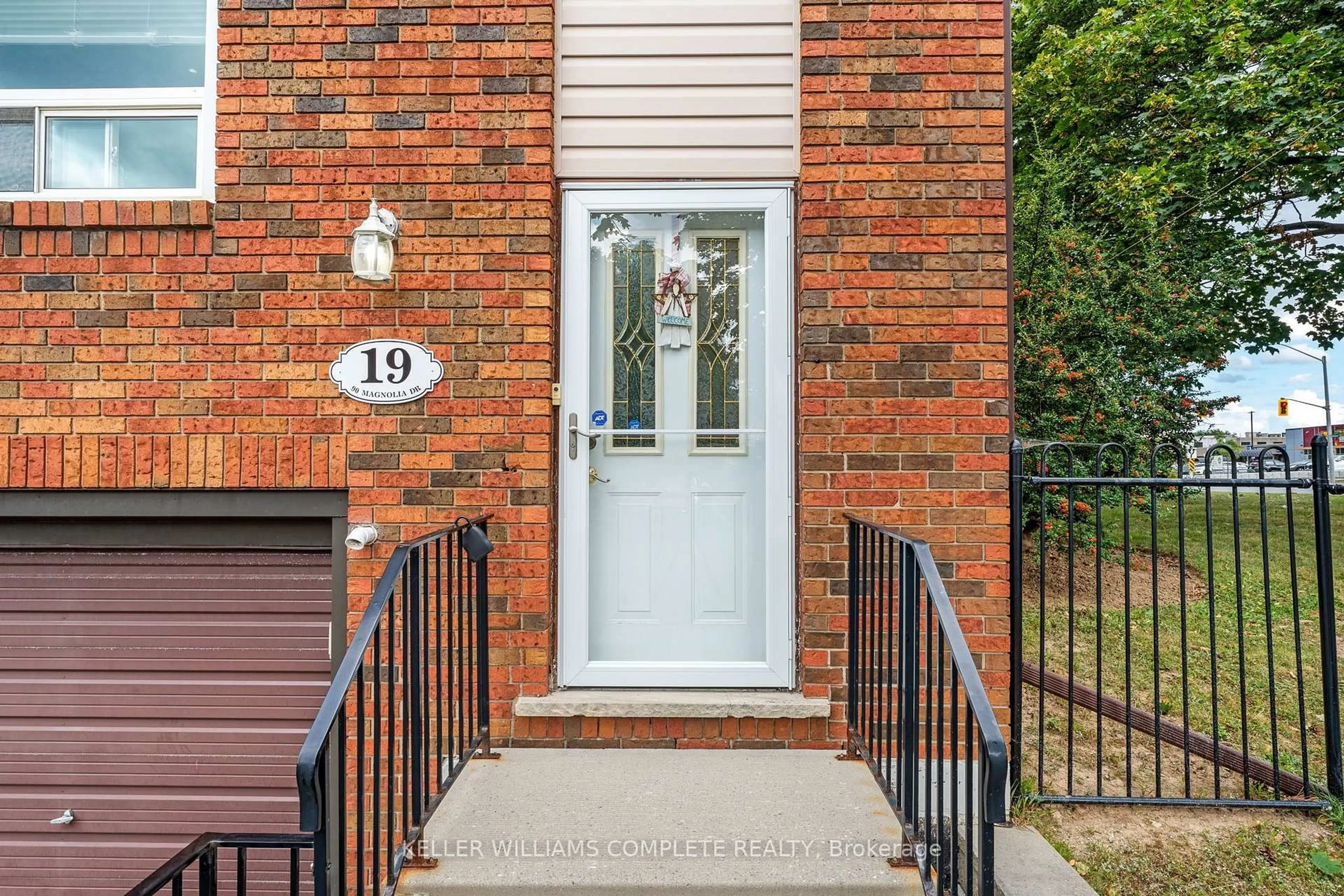 Unknown for 90 Magnolia Dr #19, Hamilton Ontario L9C 6R9