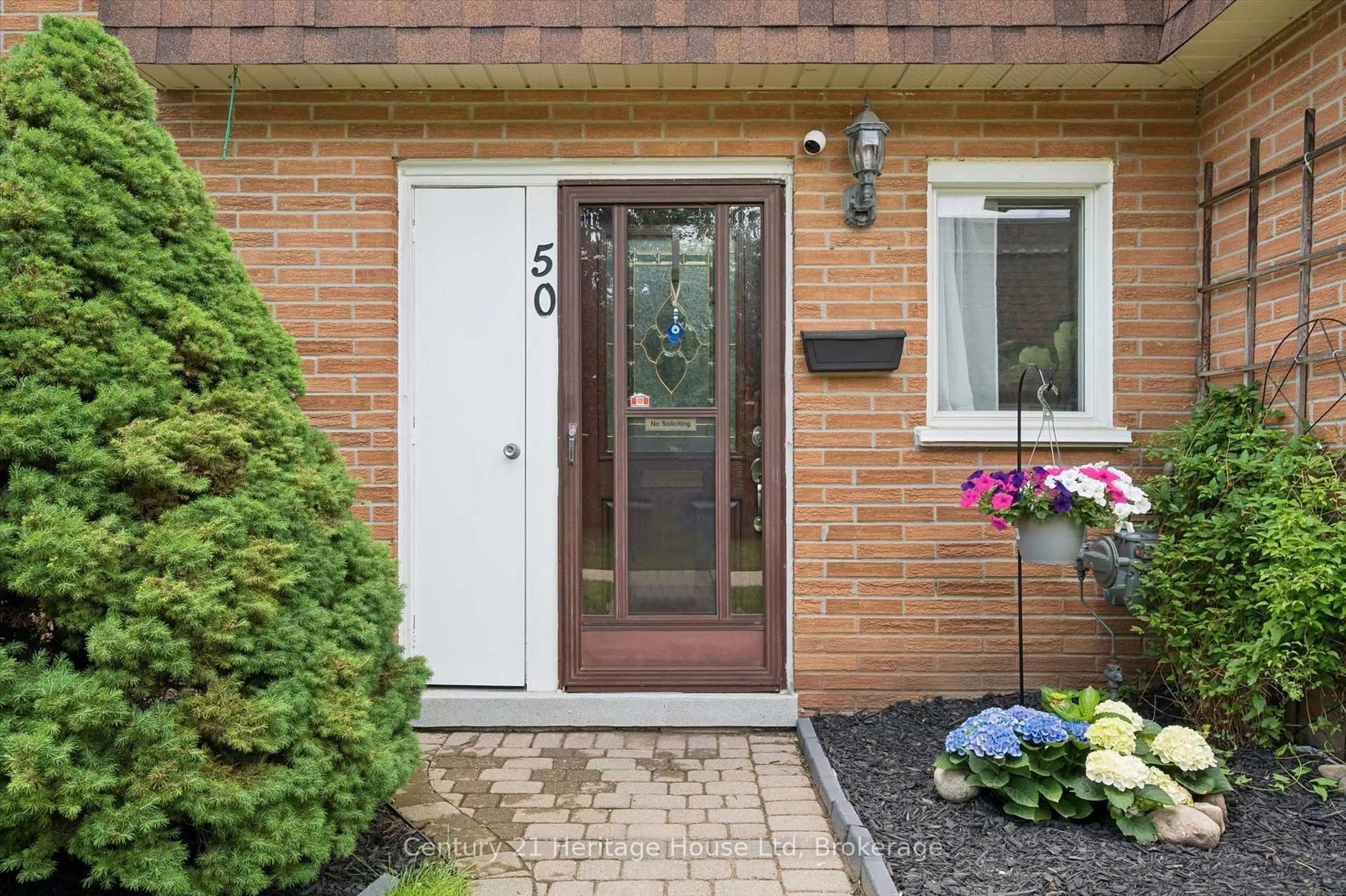 Unknown for 120 Country Club Dr #50, Guelph Ontario N1E 3K7