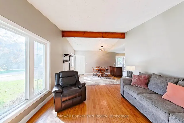 25 Thomas St, South Bruce 4