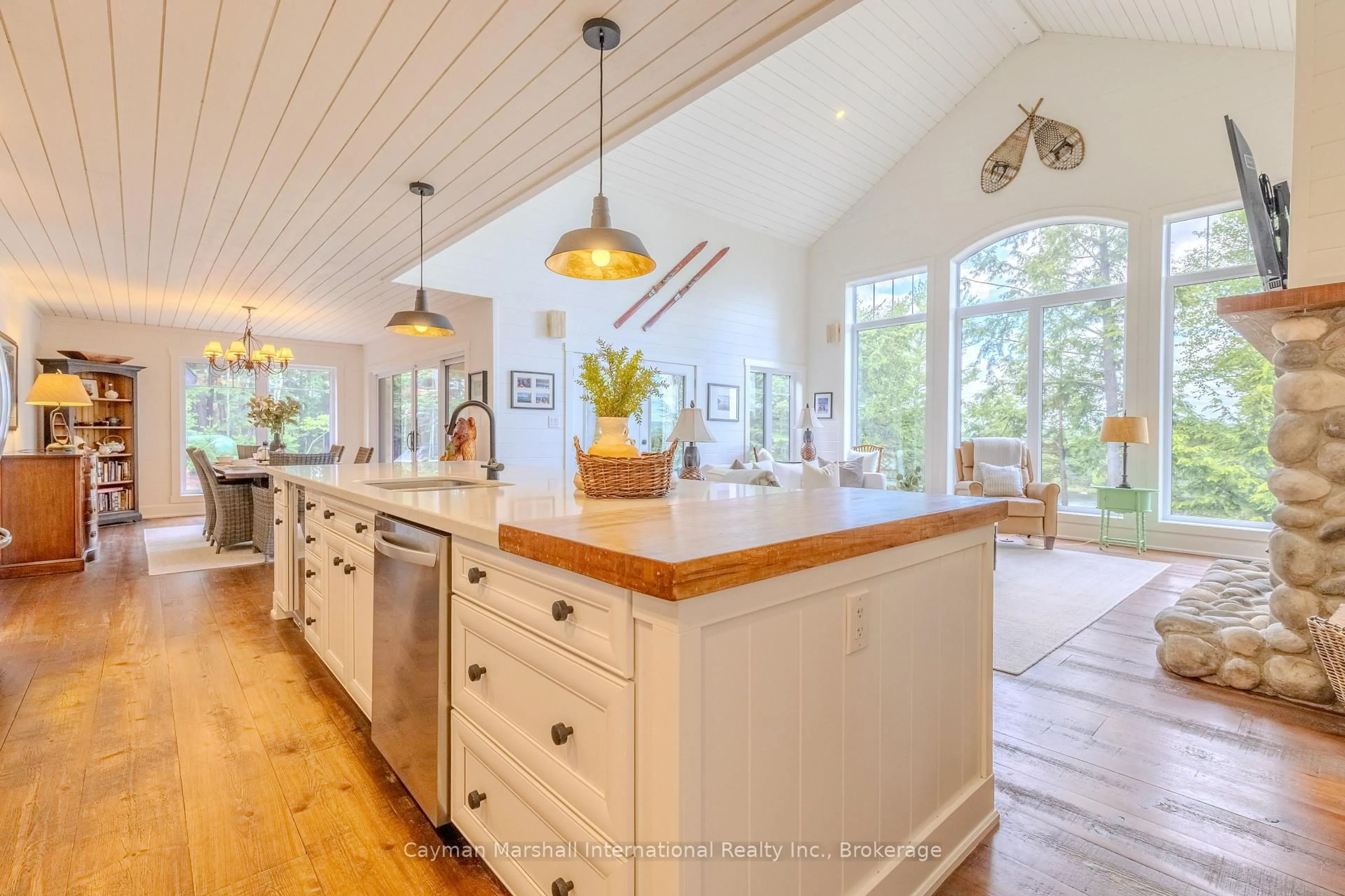 Open concept kitchen, unknown for 59 Waters Edge Lane, Huntsville Ontario P1H 0H9