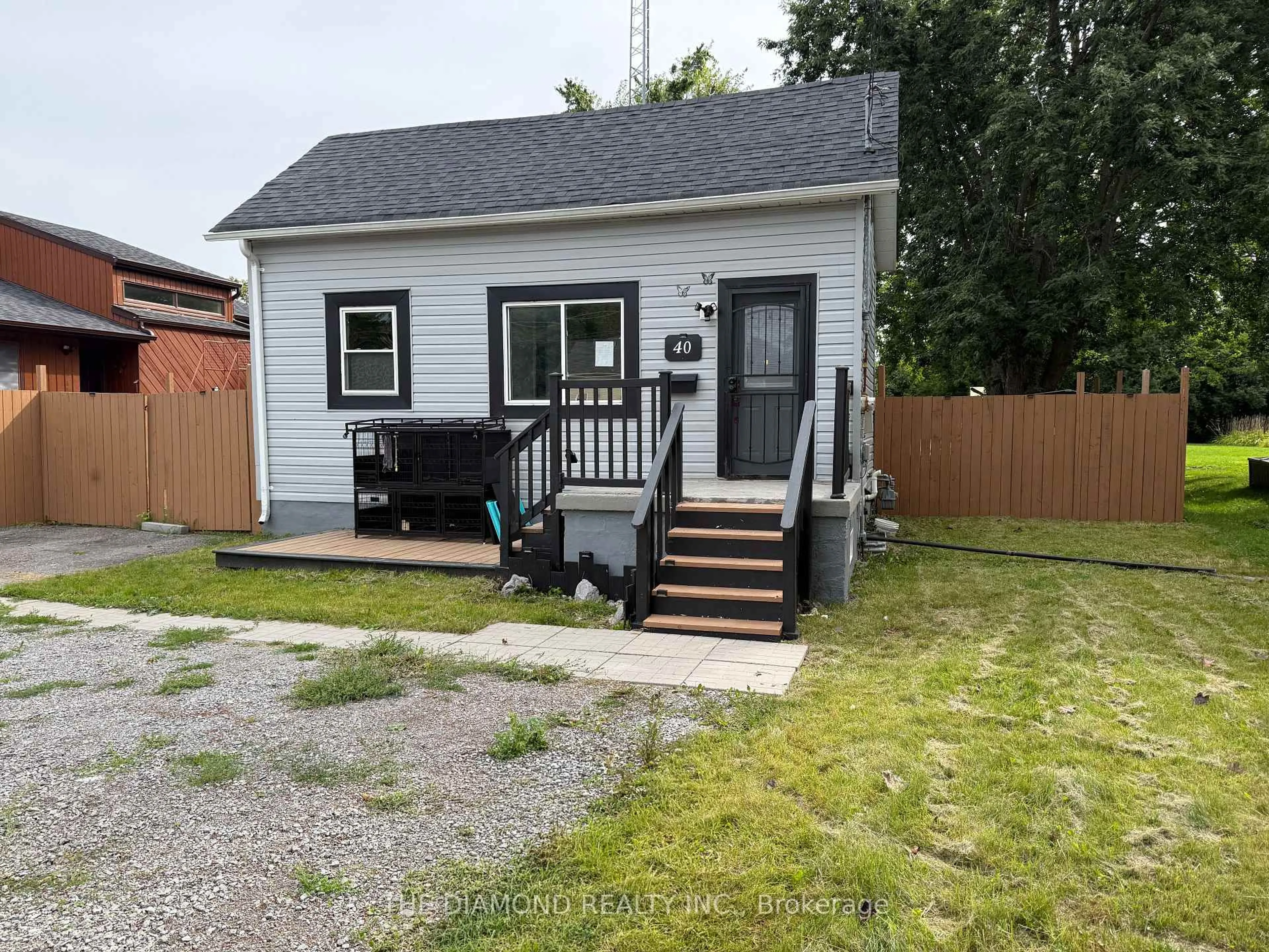 Shed for 40 St Patrick St, Kawartha Lakes Ontario K9V 1R2