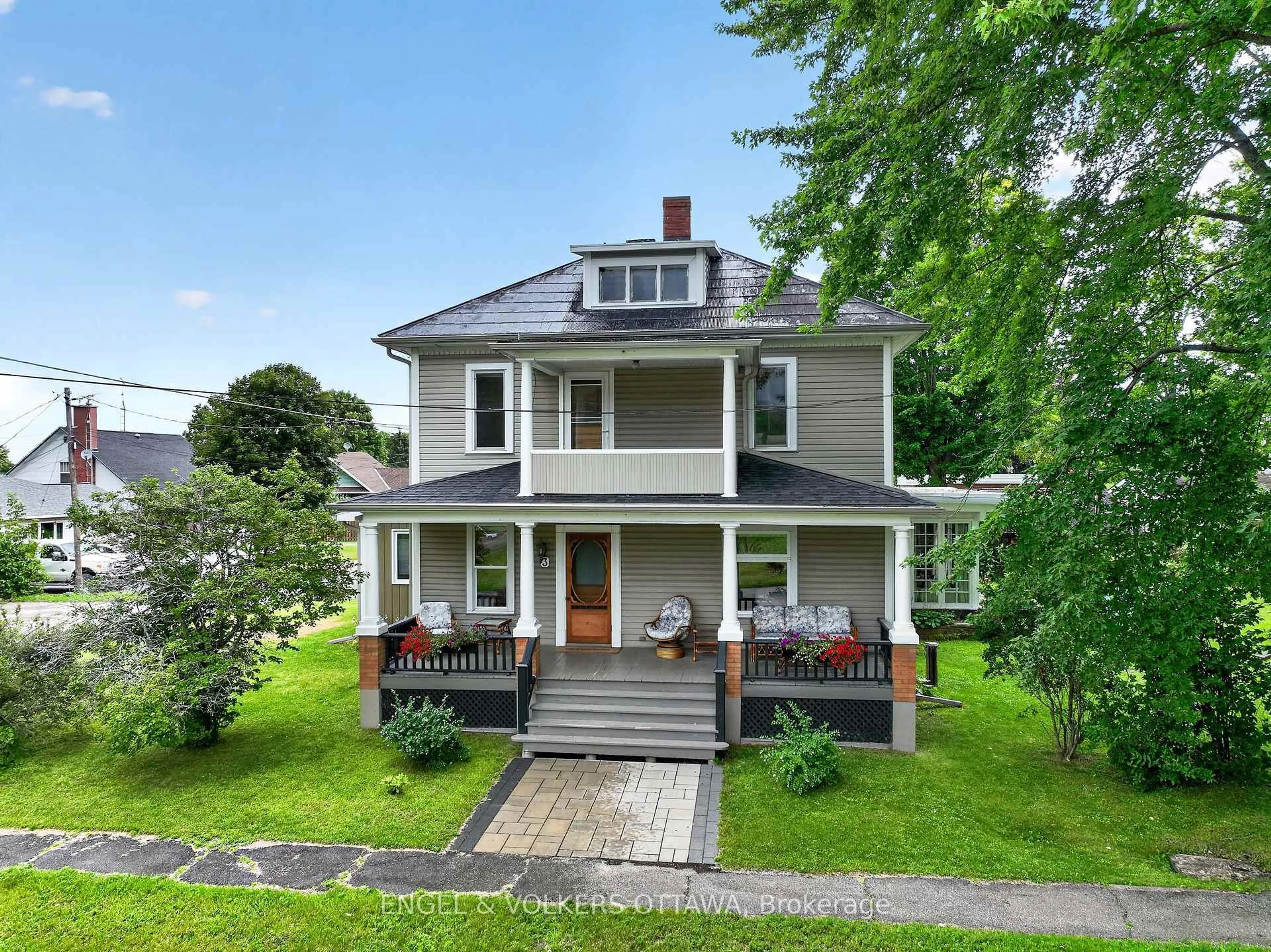A pic from outside/outdoor area/front of a property/back of a property/a pic from drone, street for 3 St Mary's St, Rideau Lakes Ontario K0G 1V0