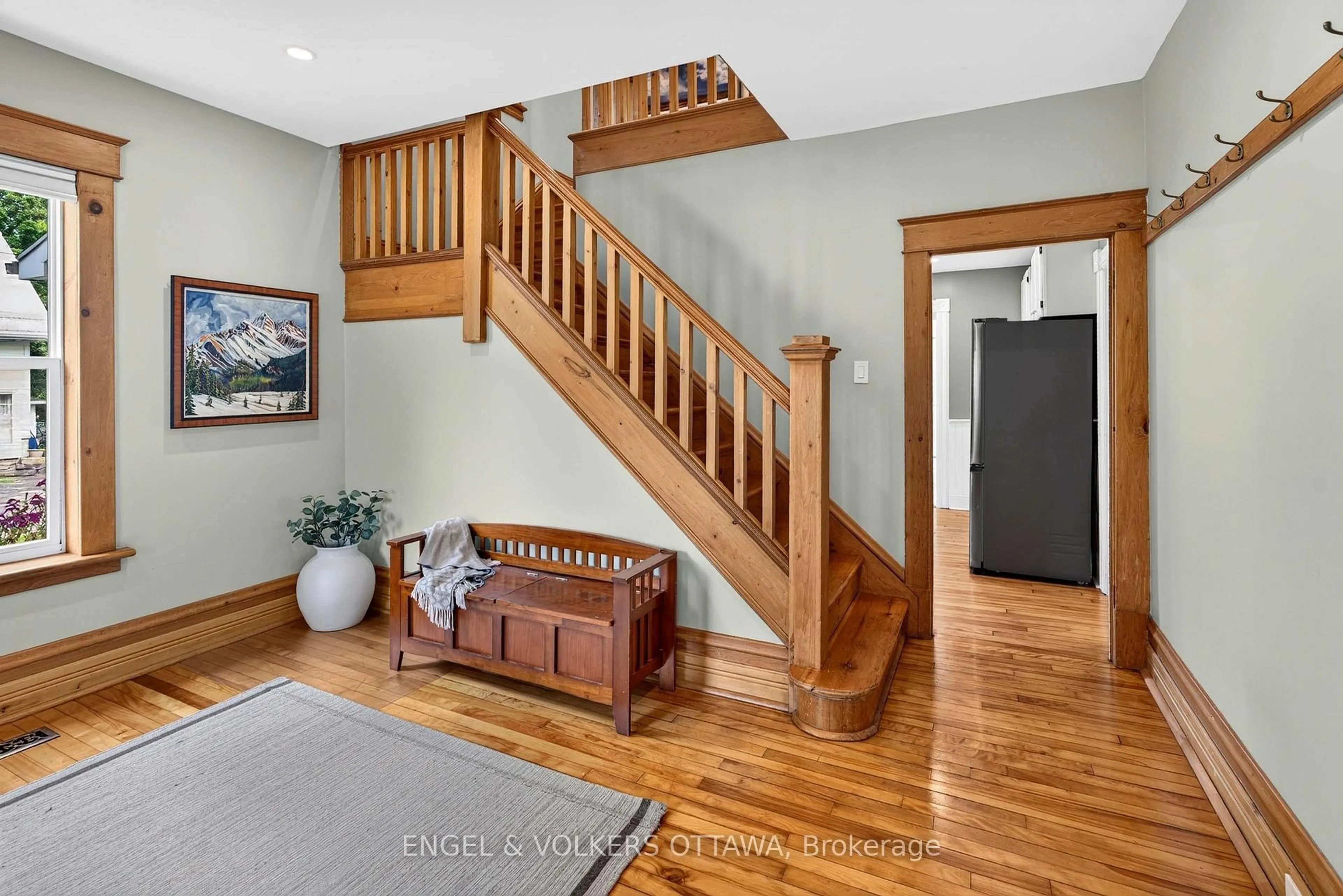 Indoor entryway for 3 St Mary's St, Rideau Lakes Ontario K0G 1V0
