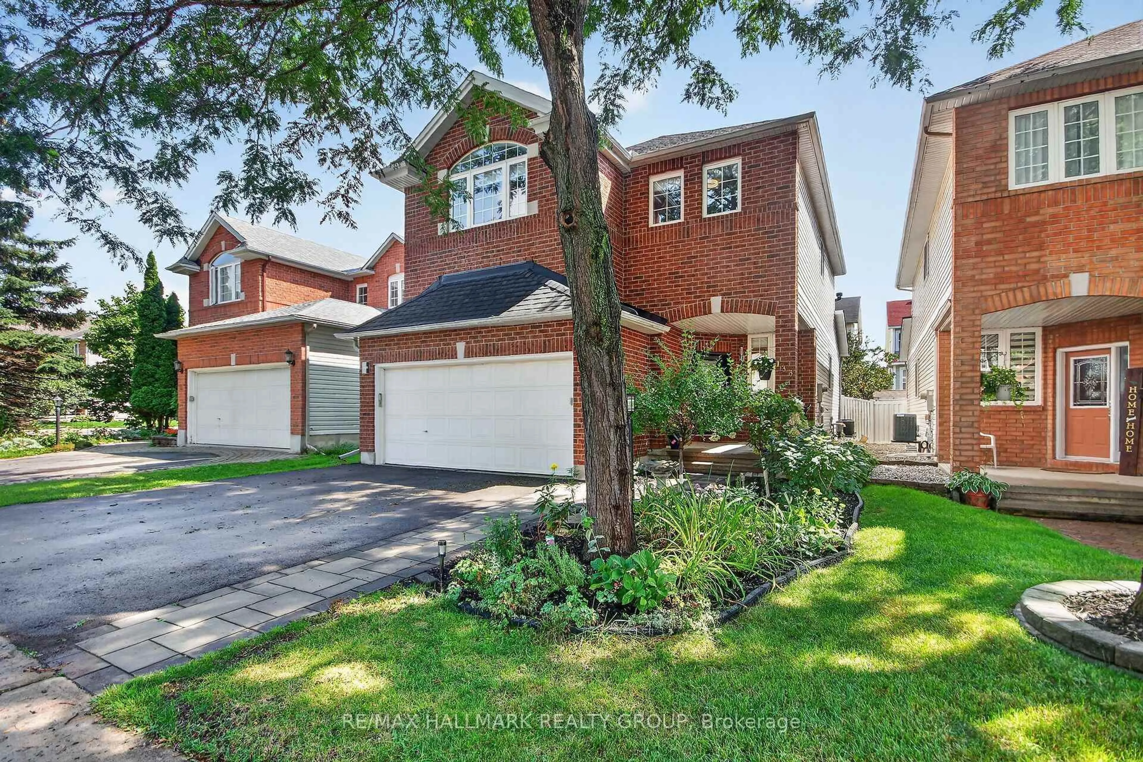 Home with brick exterior material, street for 133 Fairlop Way, Ottawa Ontario K2J 5B6
