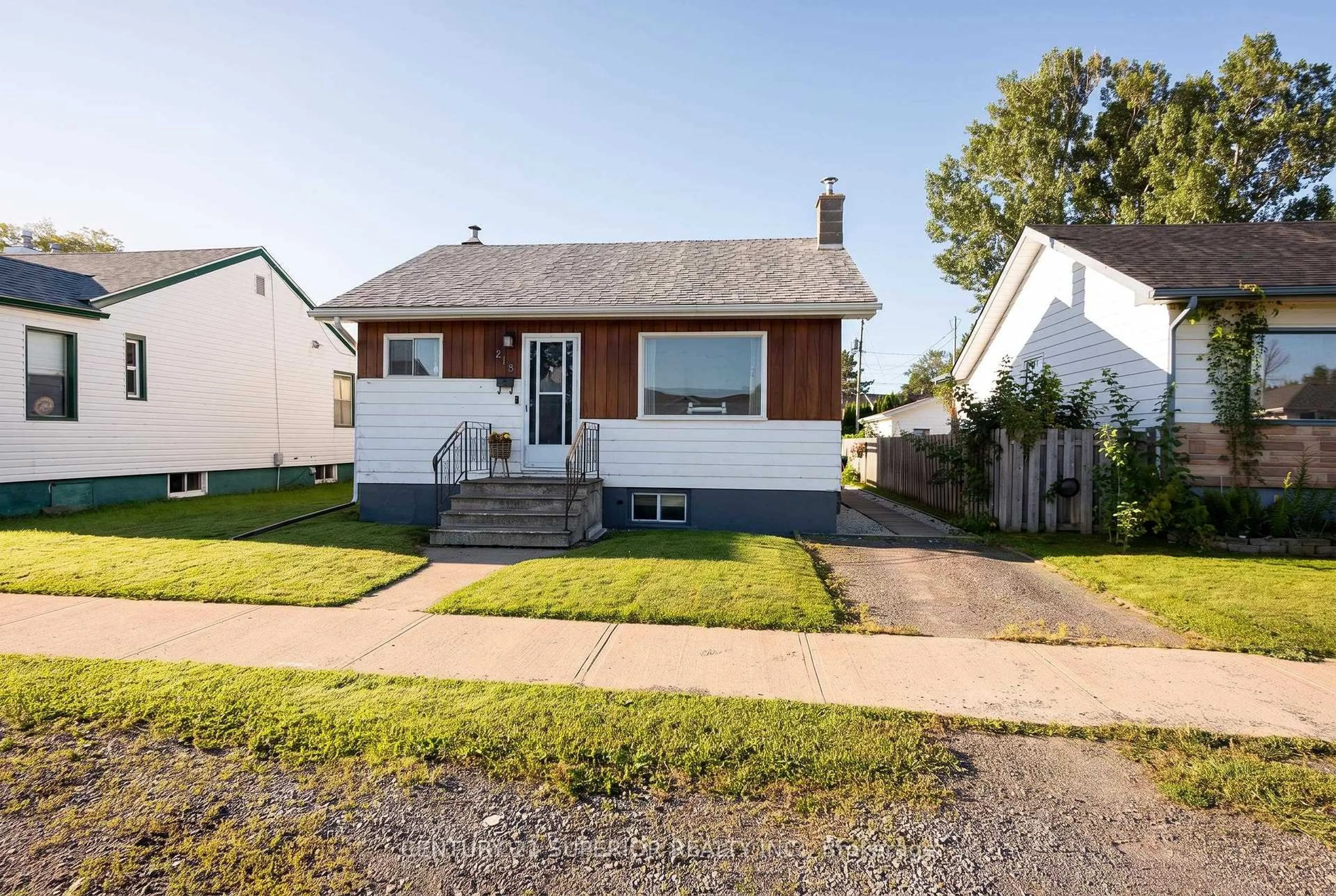 Unknown for 218 Christina Street, Thunder Bay Ontario P7E 4N7