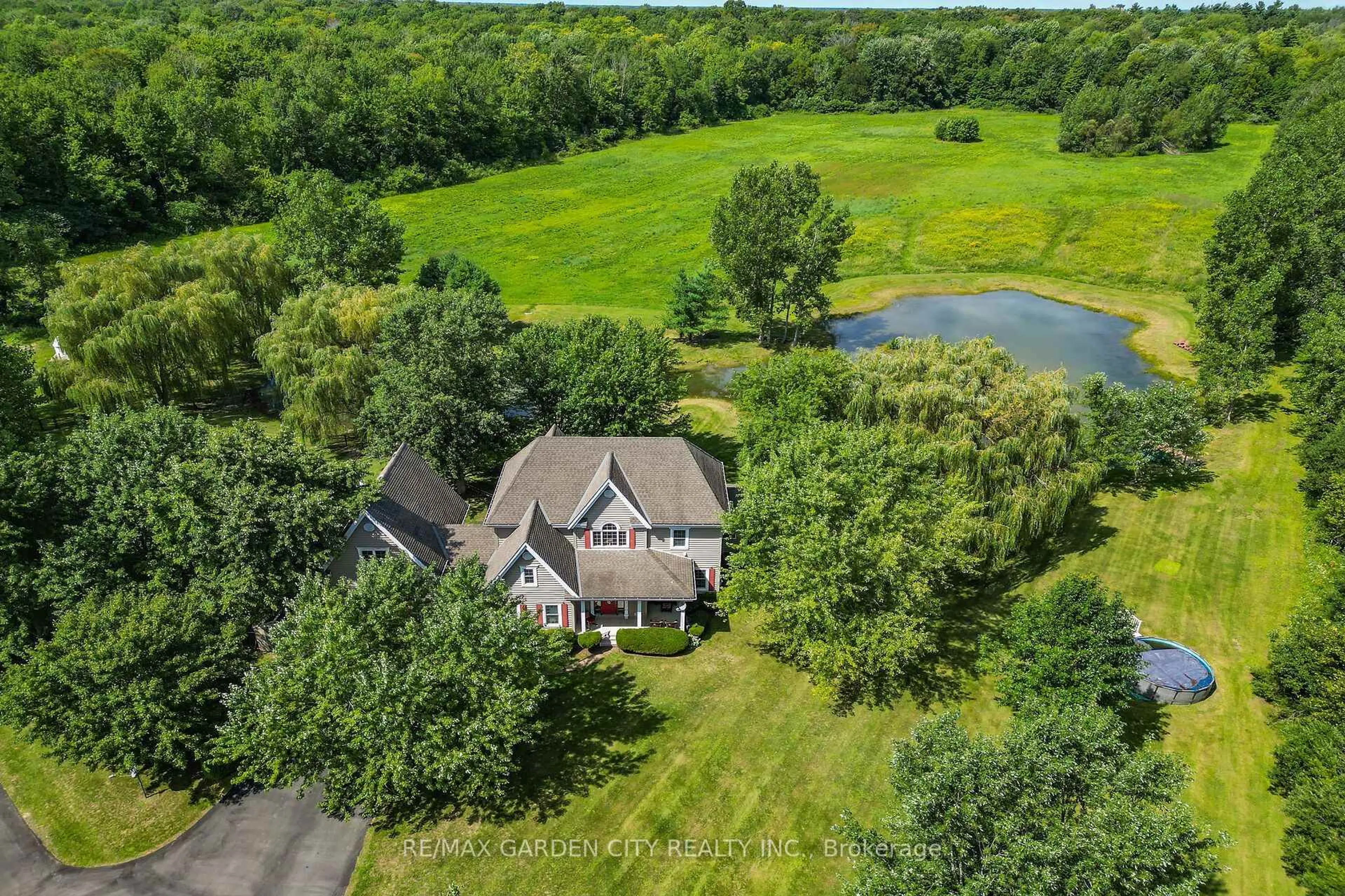 A pic from outside/outdoor area/front of a property/back of a property/a pic from drone, water/lake/river/ocean view for 413 8th Concession Rd, Norfolk Ontario N0E 1C0