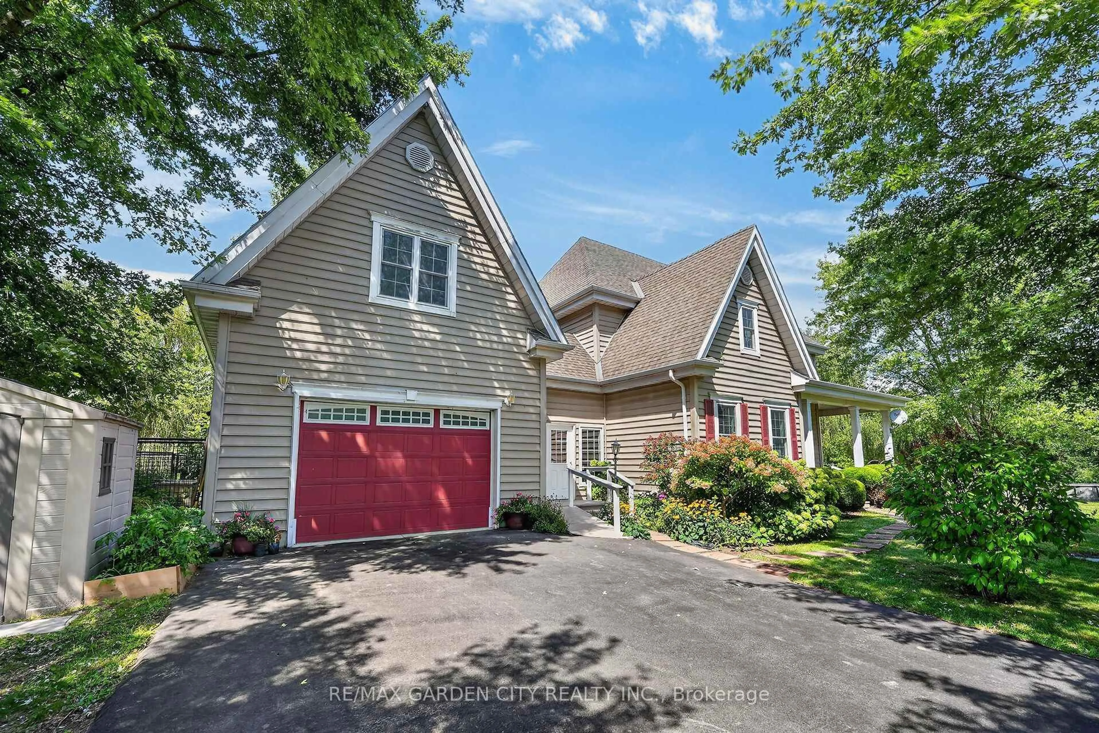 Unknown for 413 8th Concession Rd, Norfolk Ontario N0E 1C0