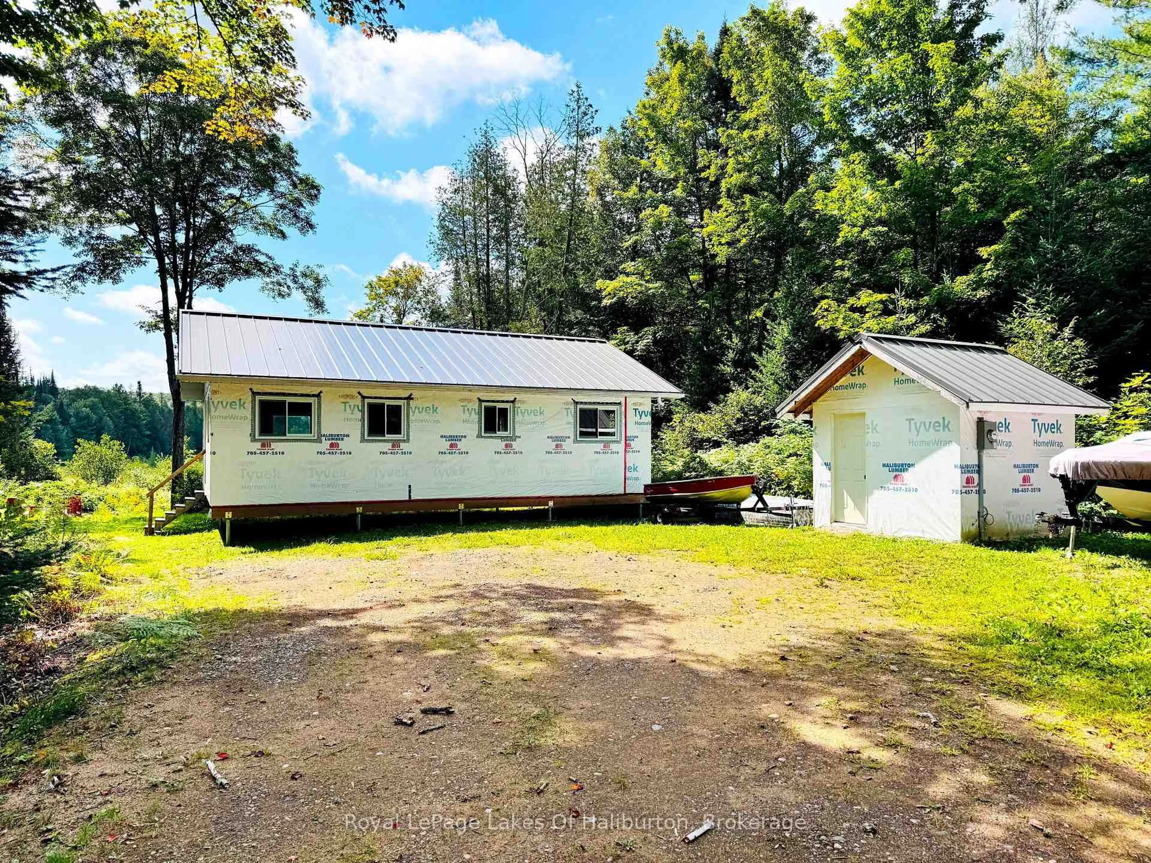 A pic from outside/outdoor area/front of a property/back of a property/a pic from drone, unknown for 1337 Irish Line Rd, Dysart et al Ontario K0M 1S0