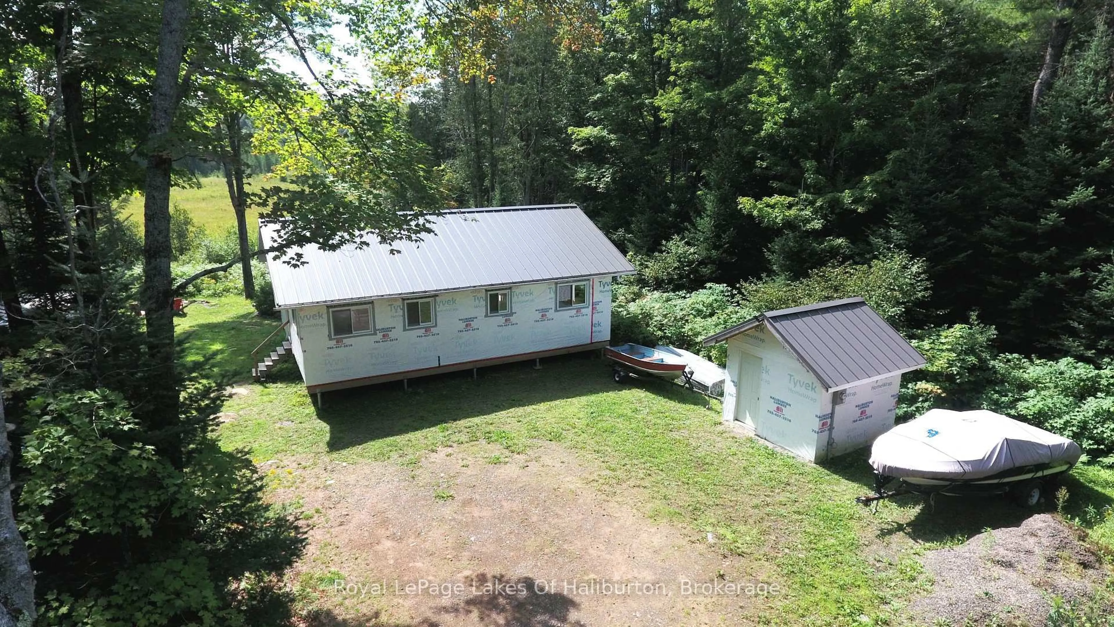 A pic from outside/outdoor area/front of a property/back of a property/a pic from drone, unknown for 1337 Irish Line Rd, Dysart et al Ontario K0M 1S0