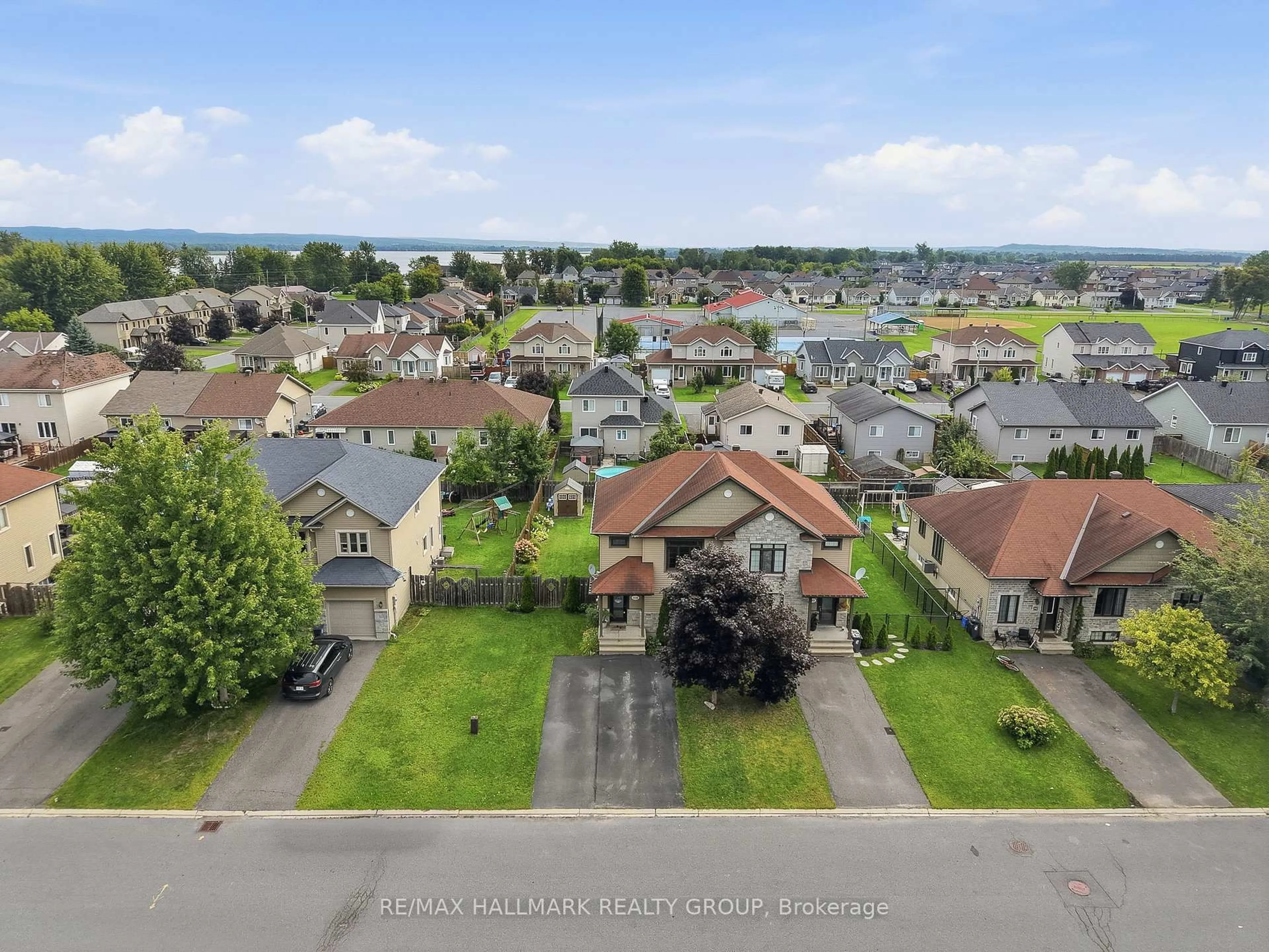 A pic from outside/outdoor area/front of a property/back of a property/a pic from drone, unknown for 438 DENIS St, Alfred and Plantagenet Ontario K0A 3K0